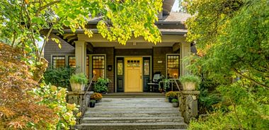 image of property with 5 Bed | 3 Bath | 4,186 Sqft