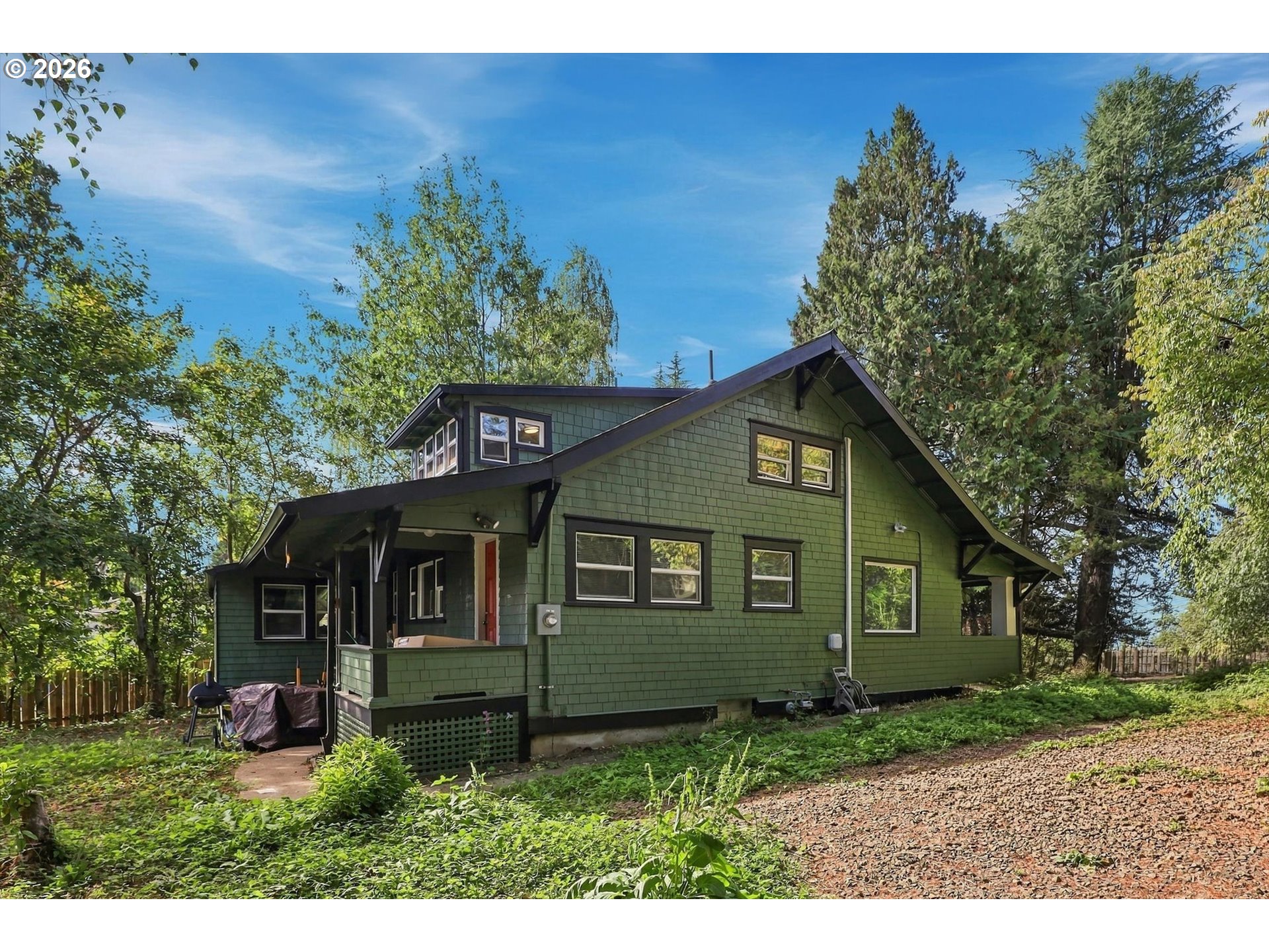 main property photo 23