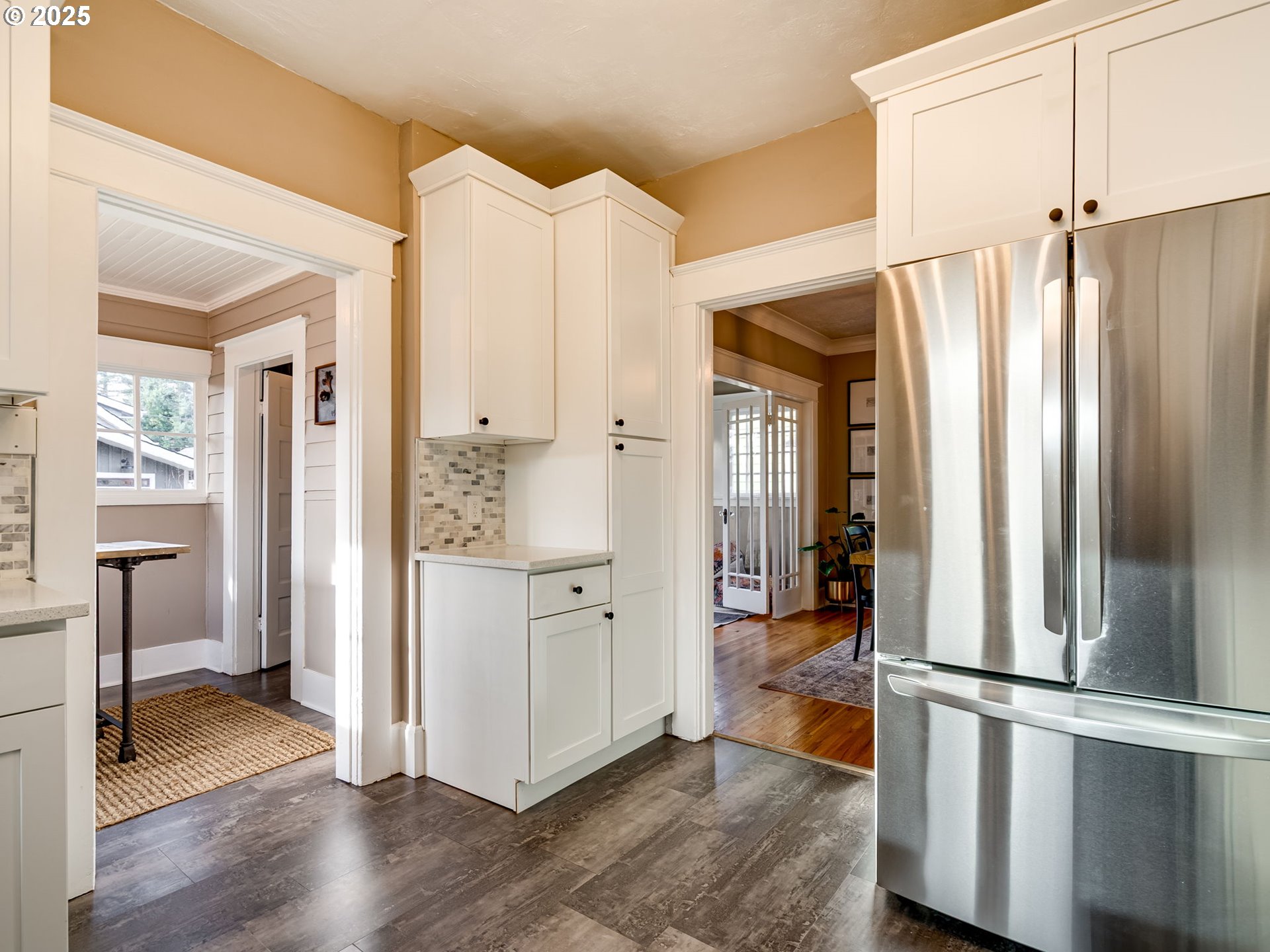 property viewer photo 10