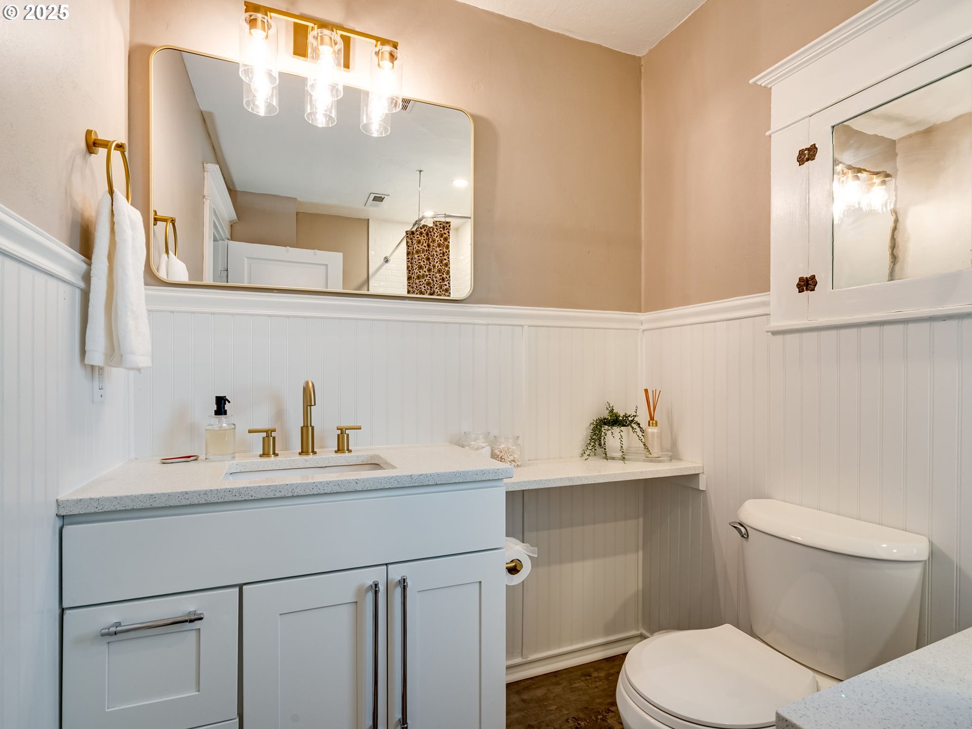 property viewer photo 23