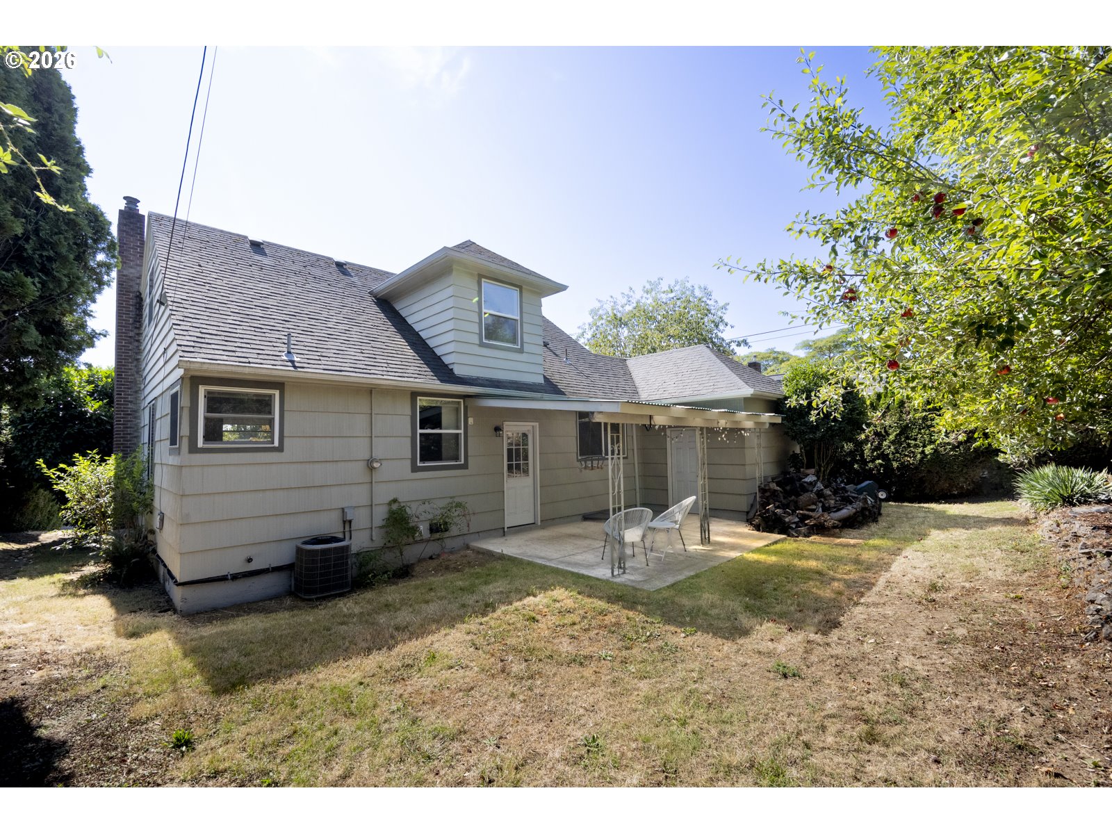 main property photo 24