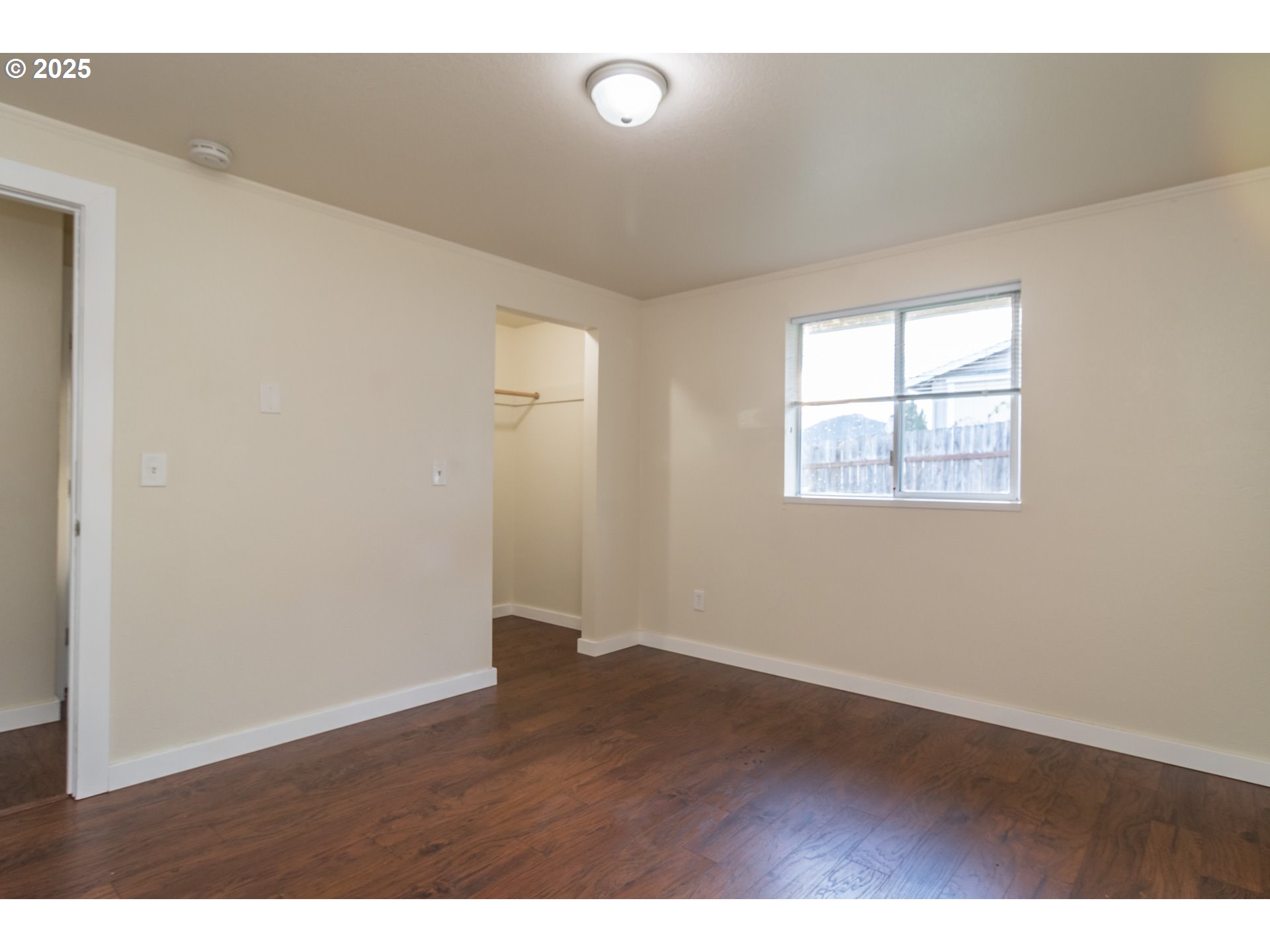 property viewer photo 19
