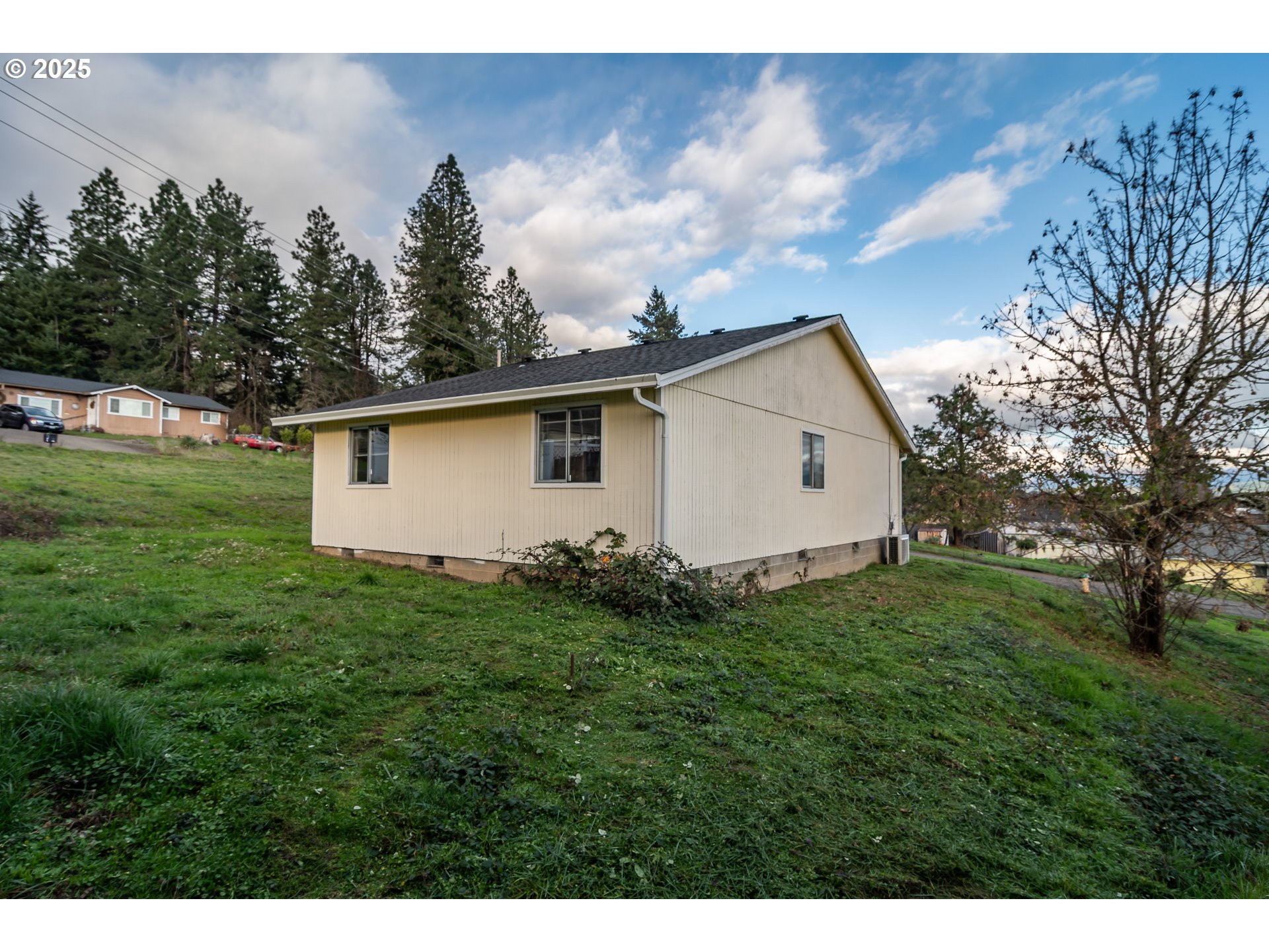 property viewer photo 20