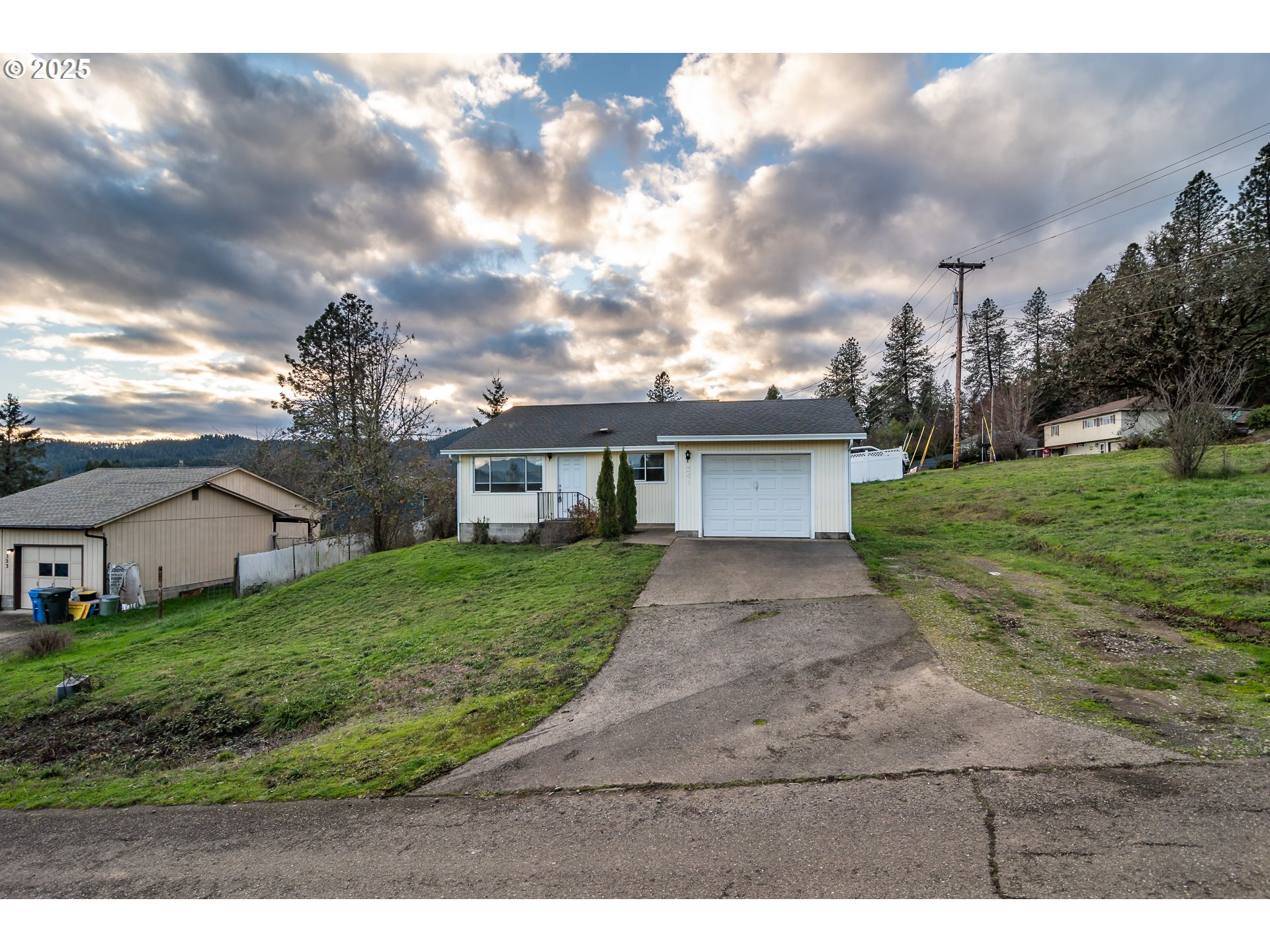 property viewer photo 25