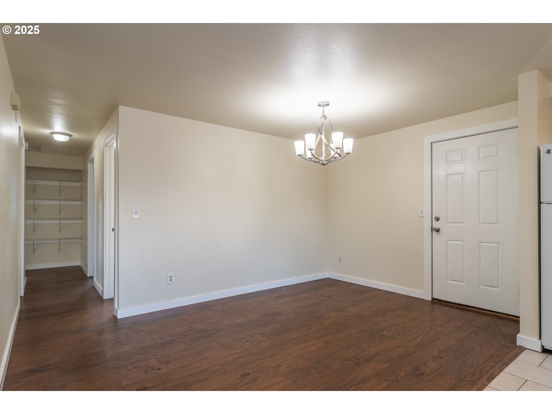 property viewer photo 4