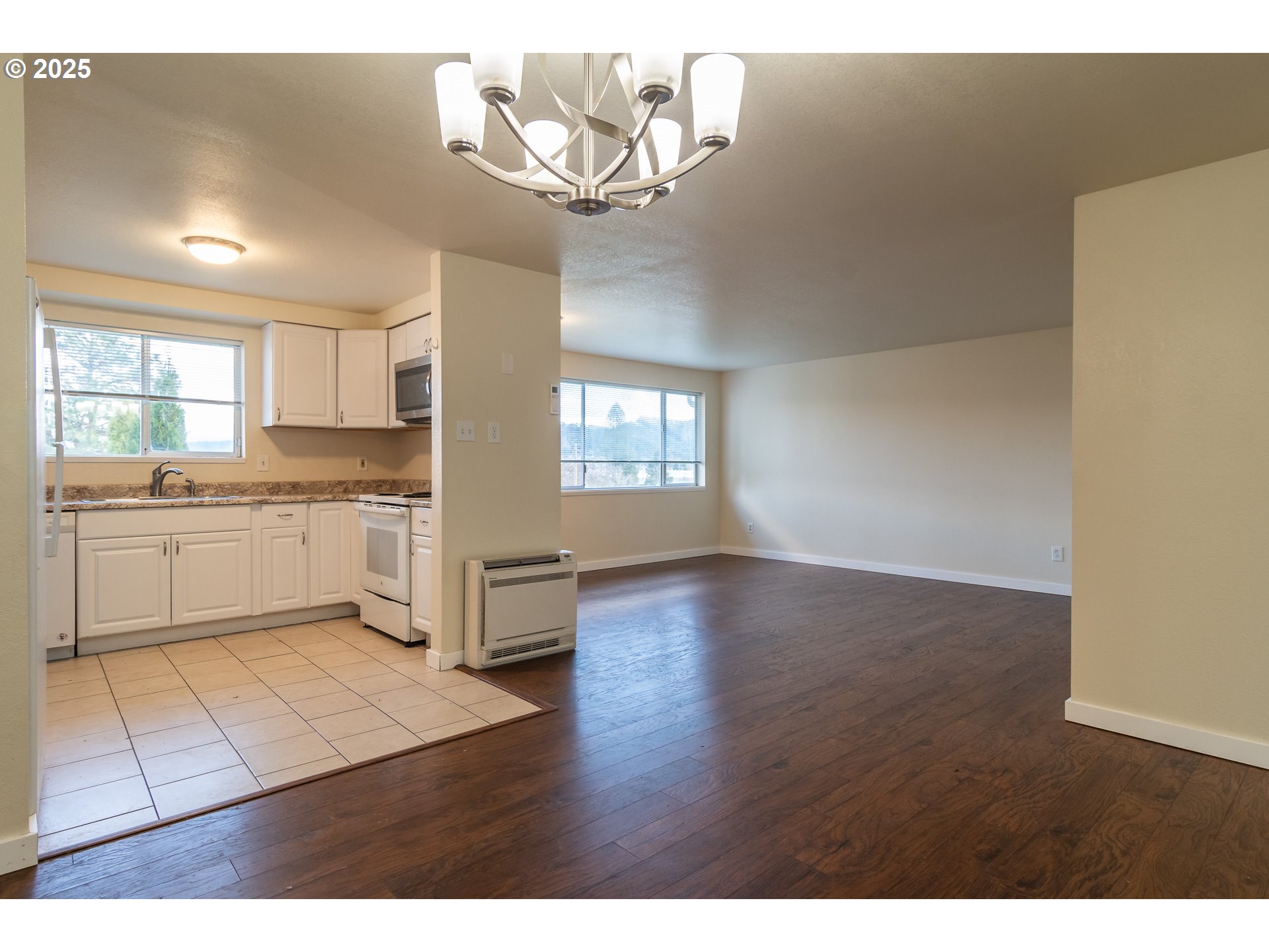 property viewer photo 5