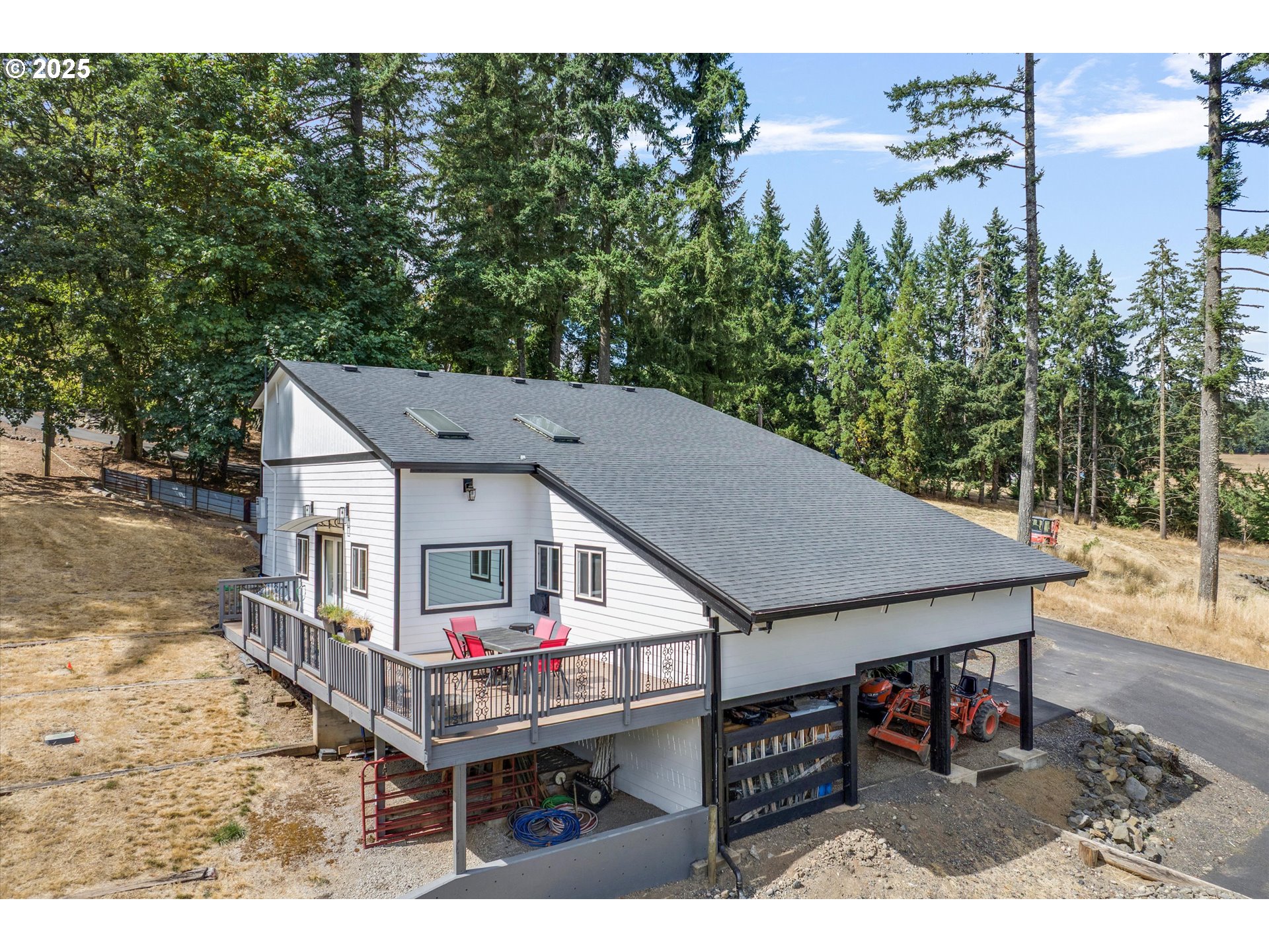 main property photo 46