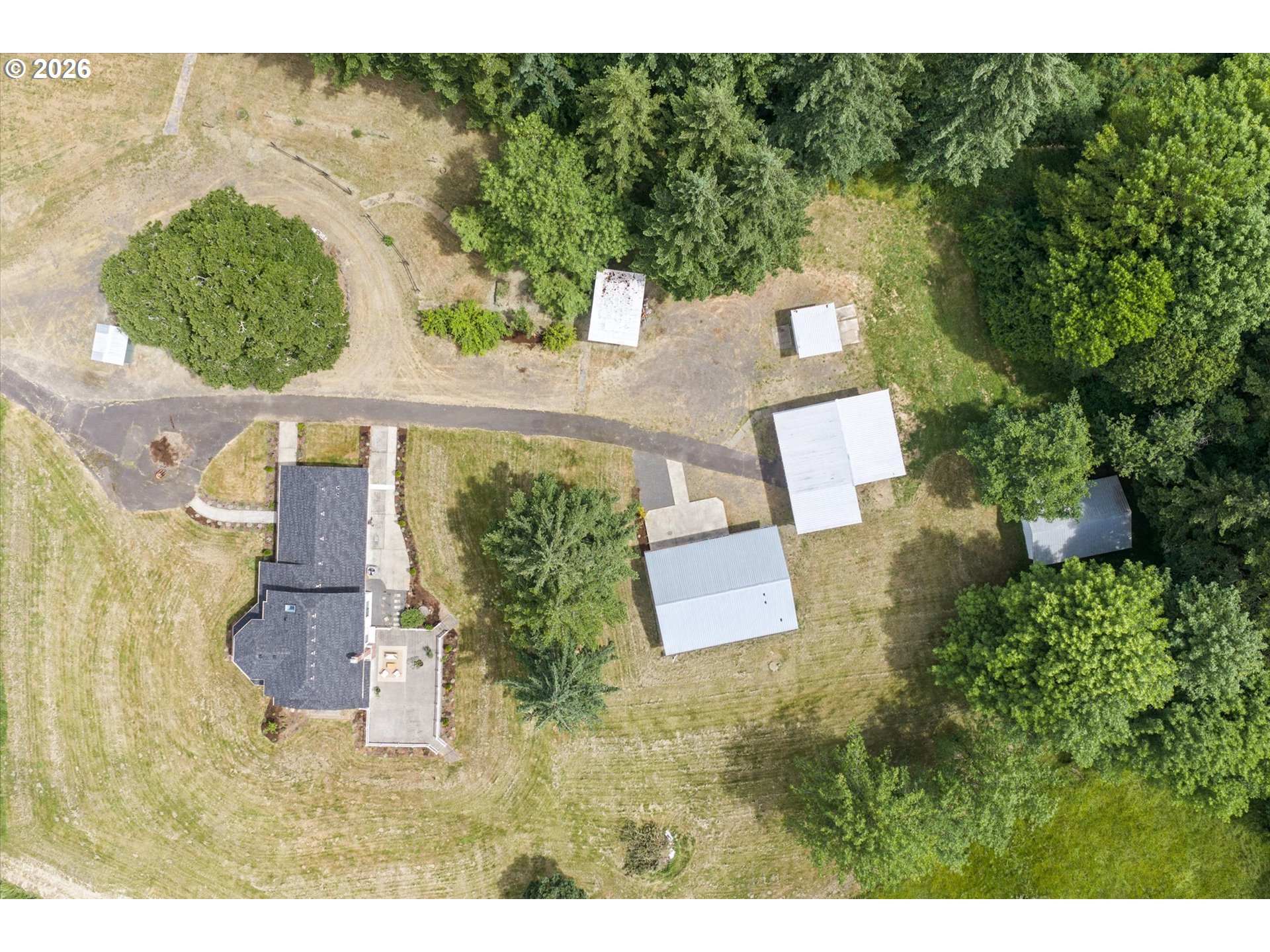 main property photo 35