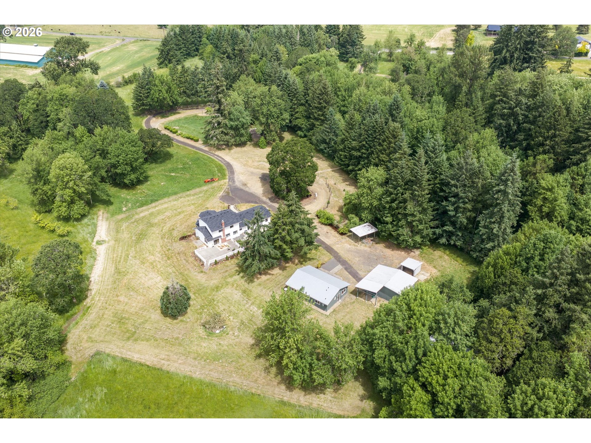 main property photo 36