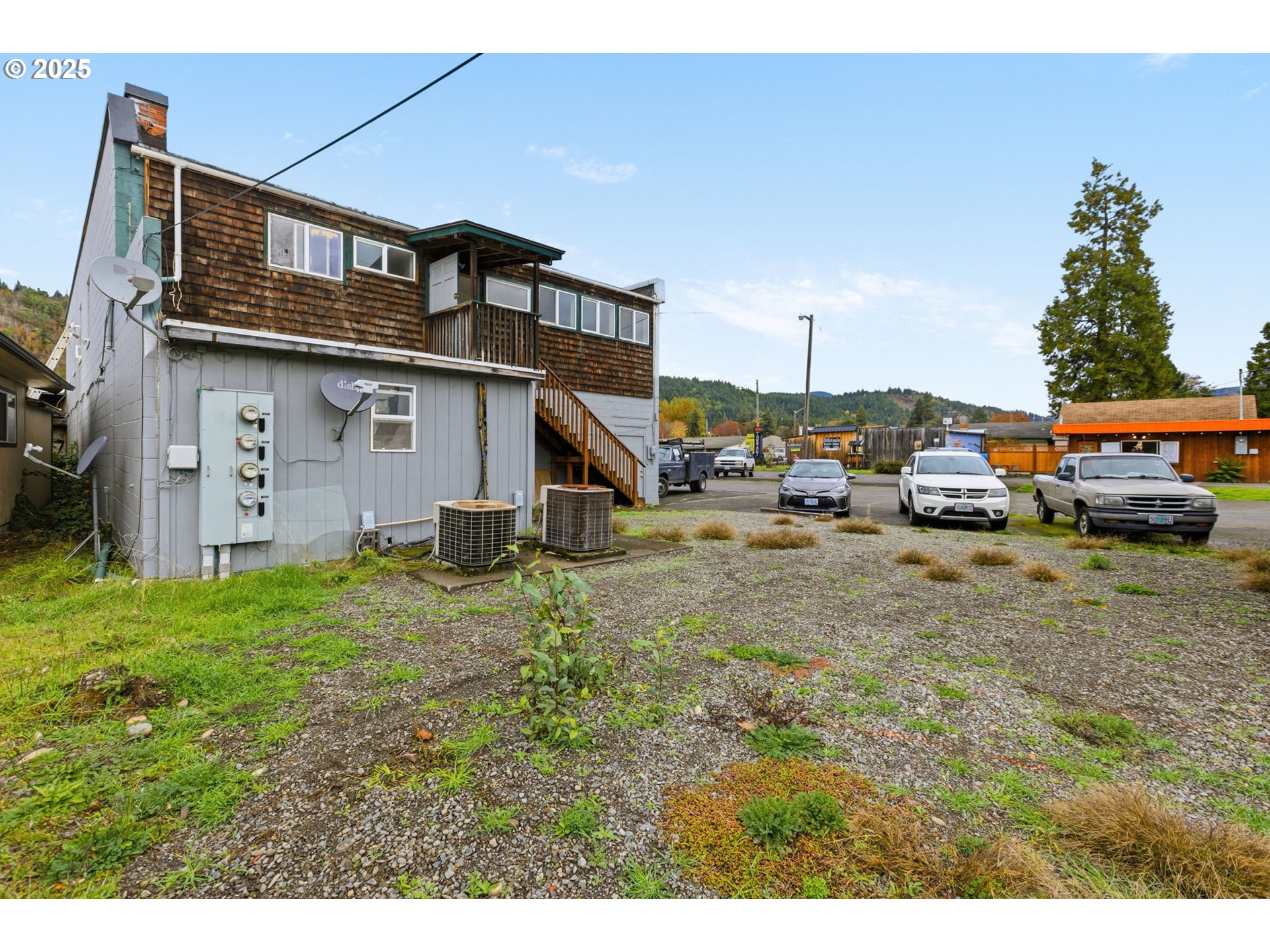 main property photo 42