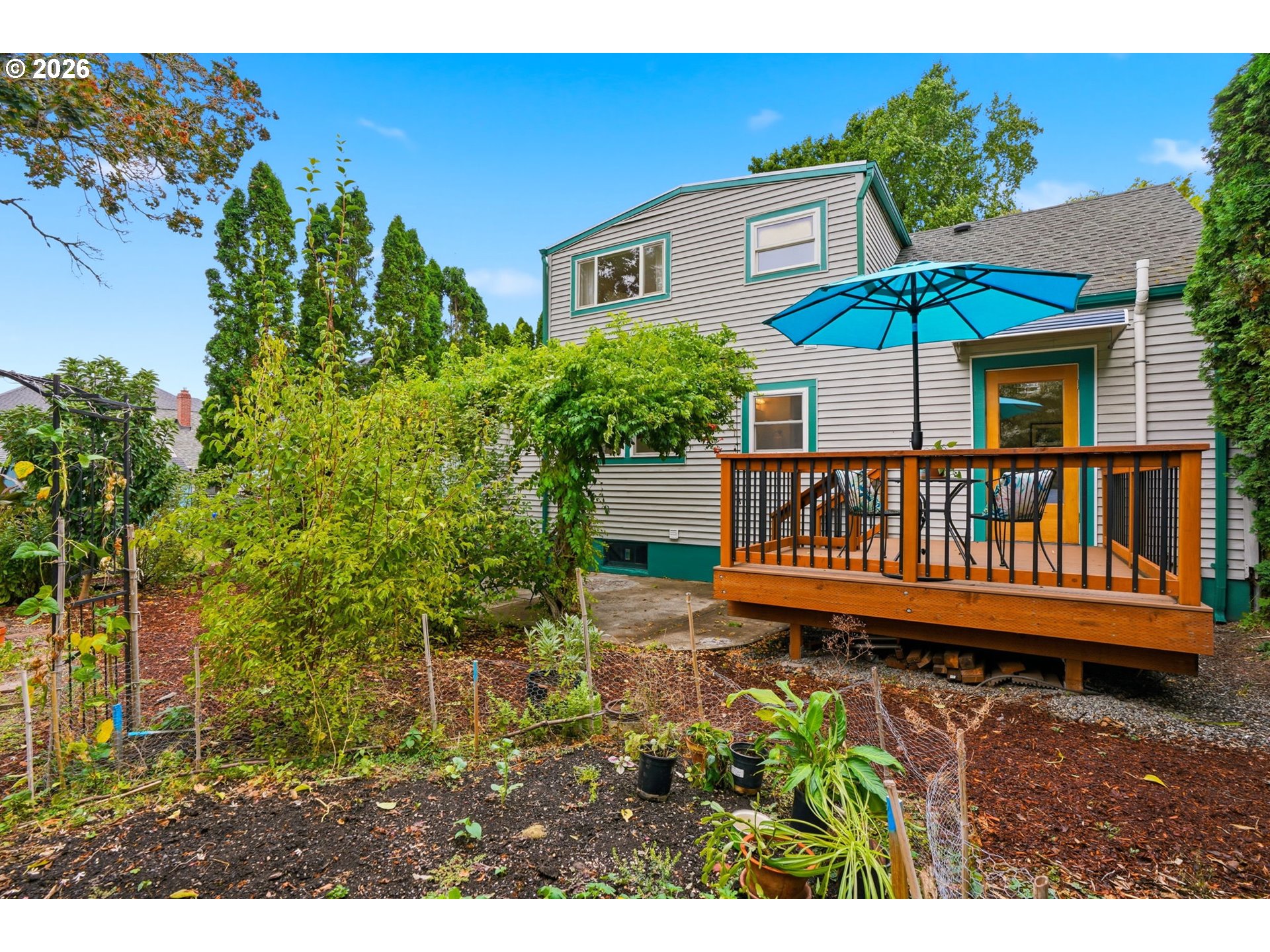 main property photo 33