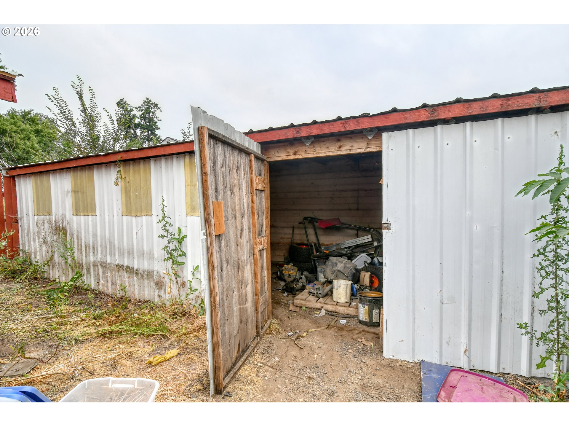 main property photo 39