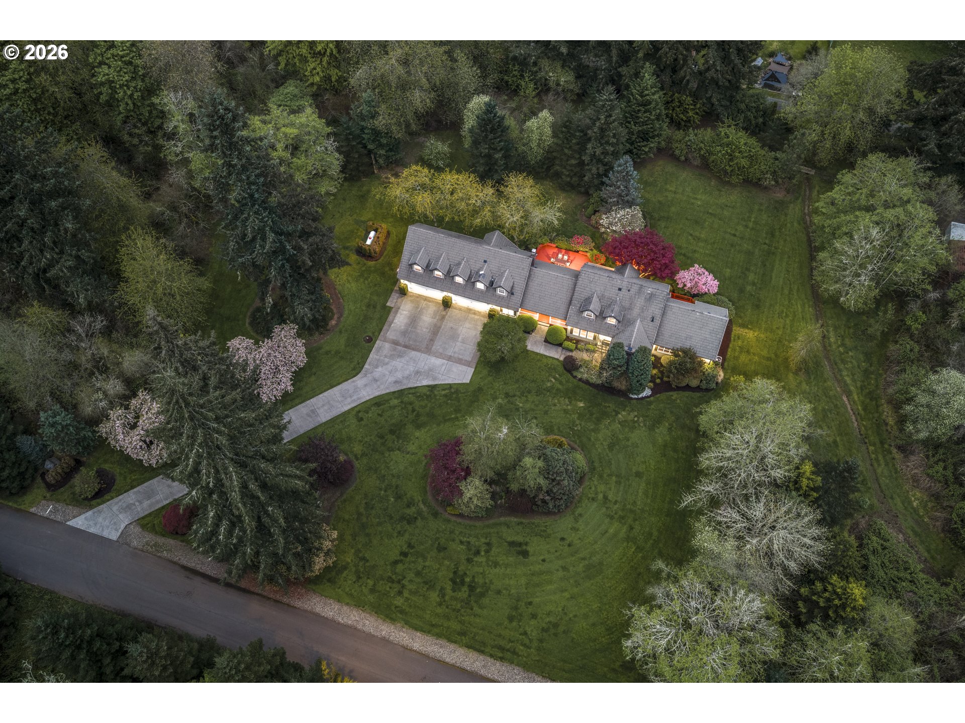 main property photo 33