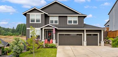 image of property with 4 Bed | 2 Bath | 2,581 Sqft
