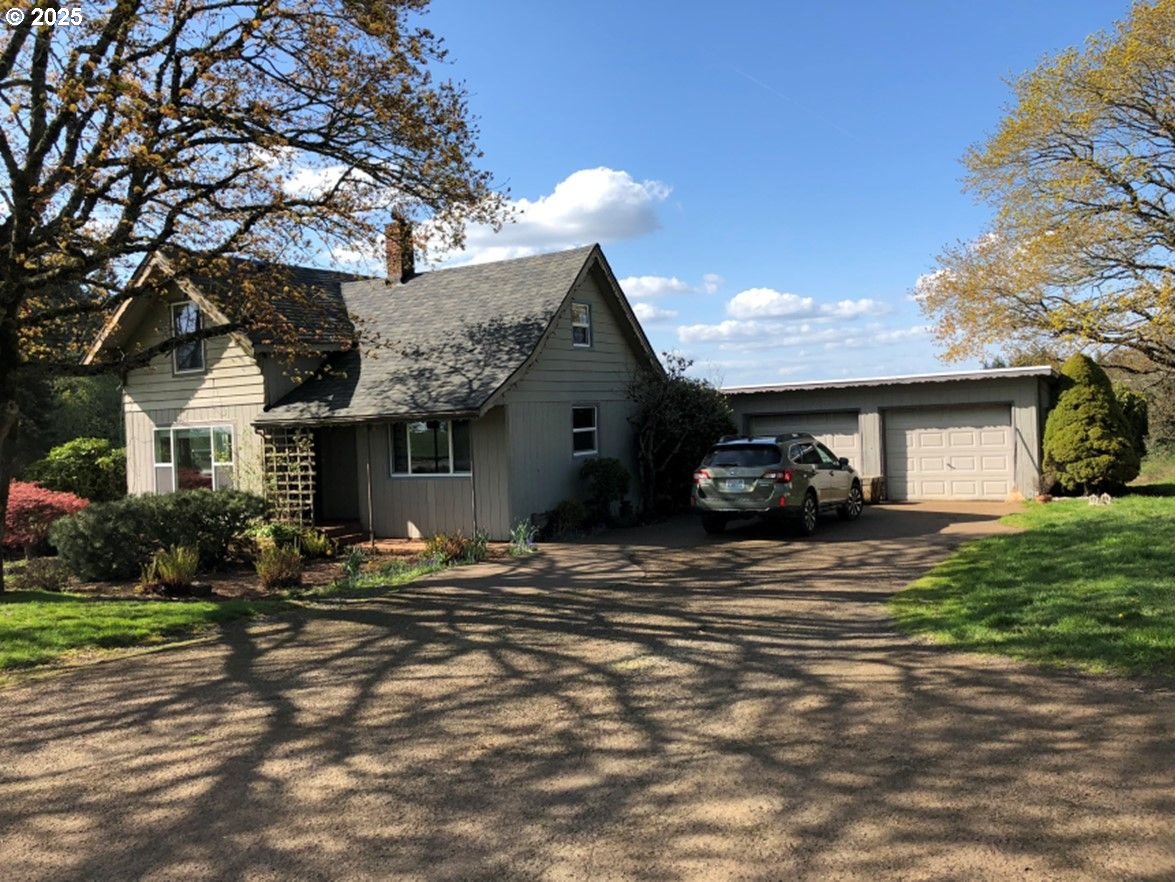 main property photo 16