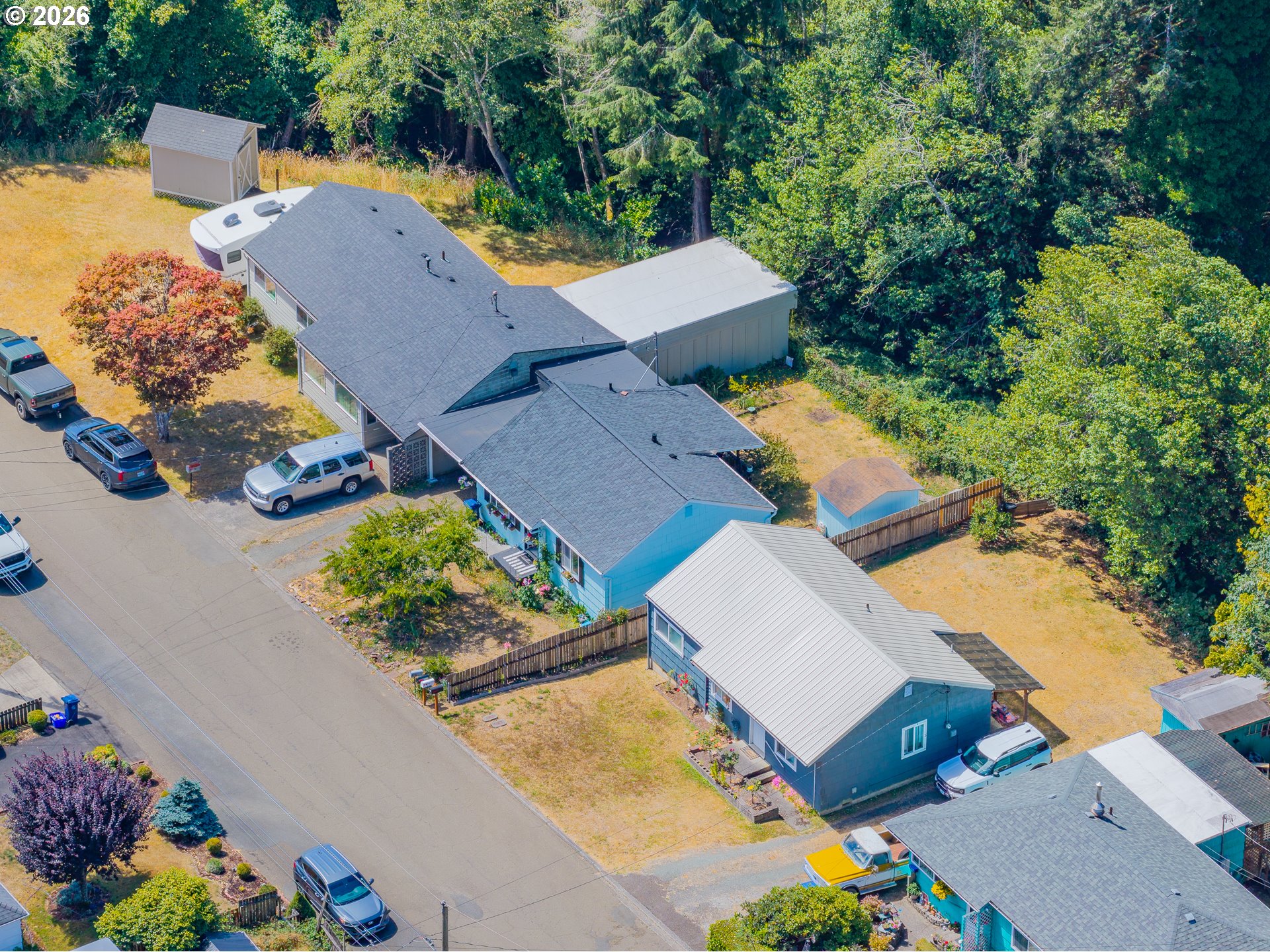 main property photo 25