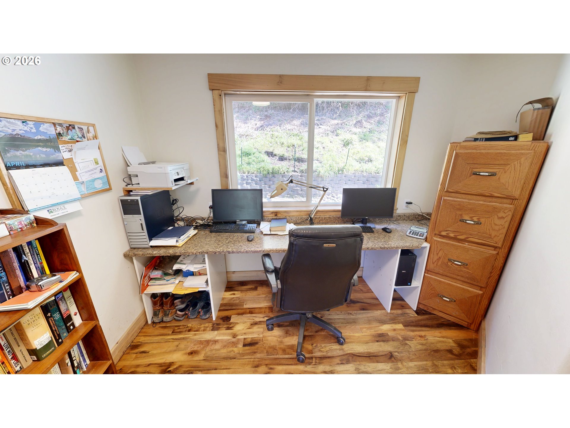 main property photo 25