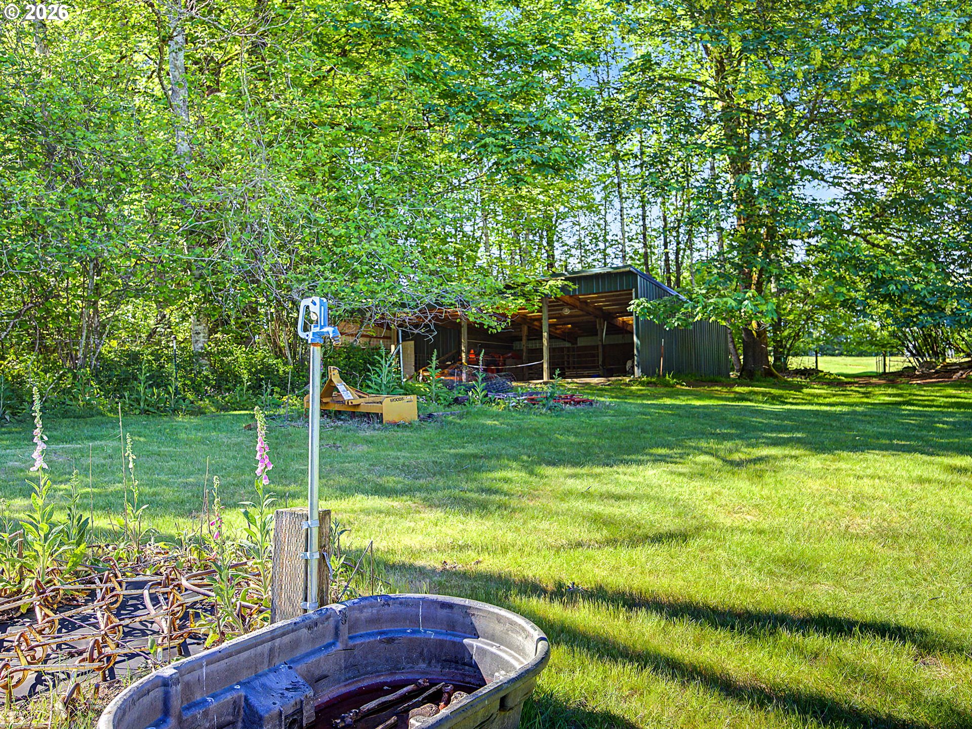 main property photo 33