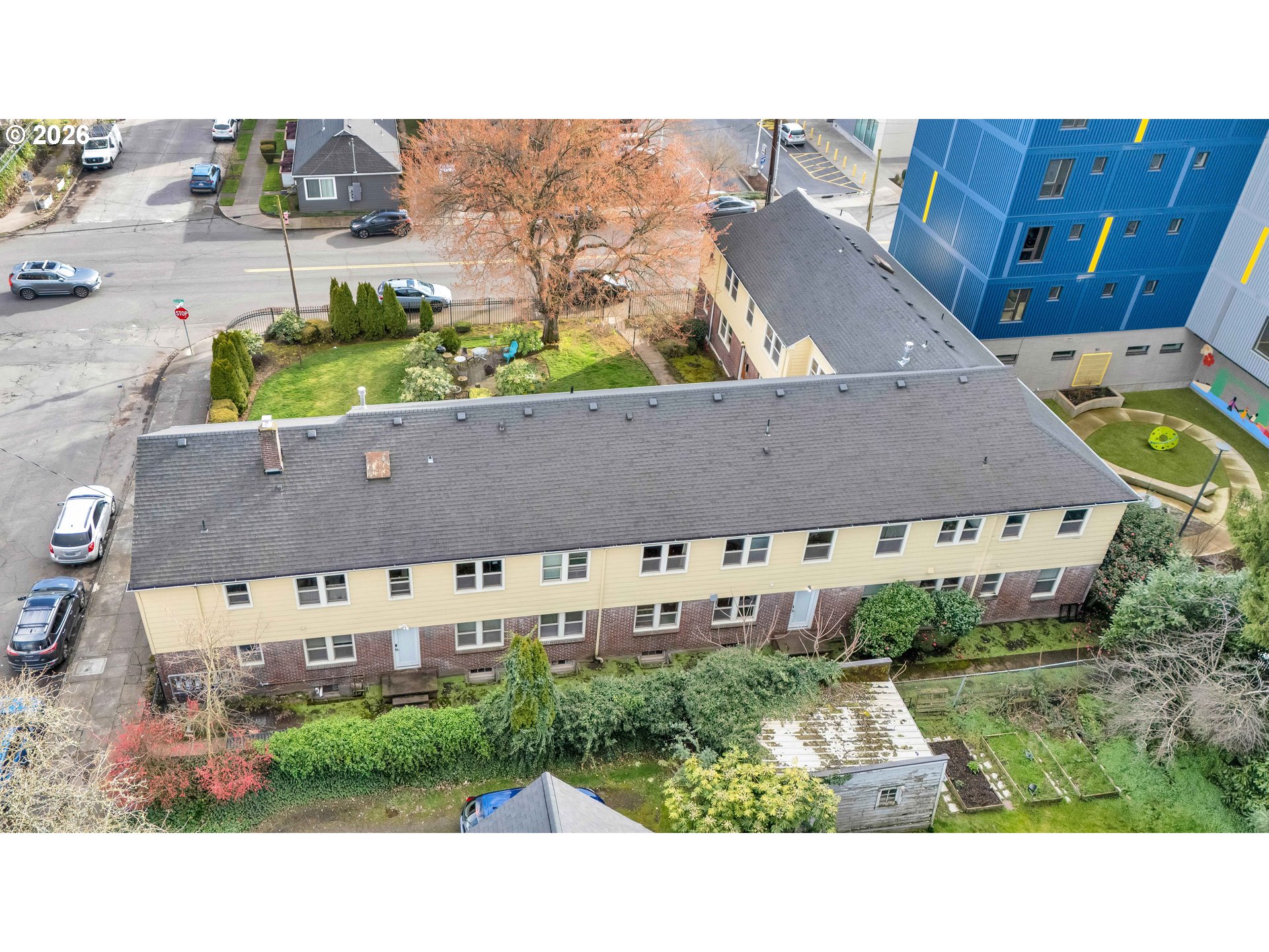 main property photo 31