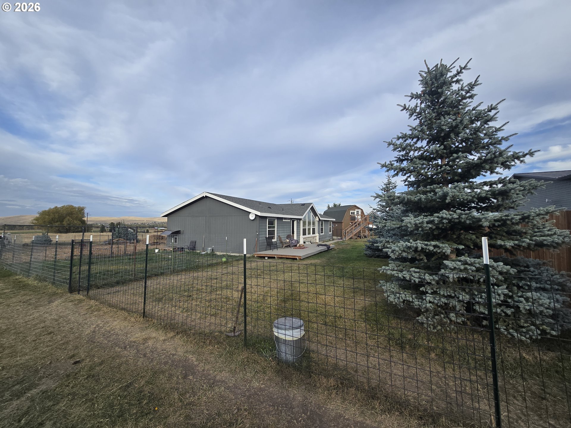 main property photo 16