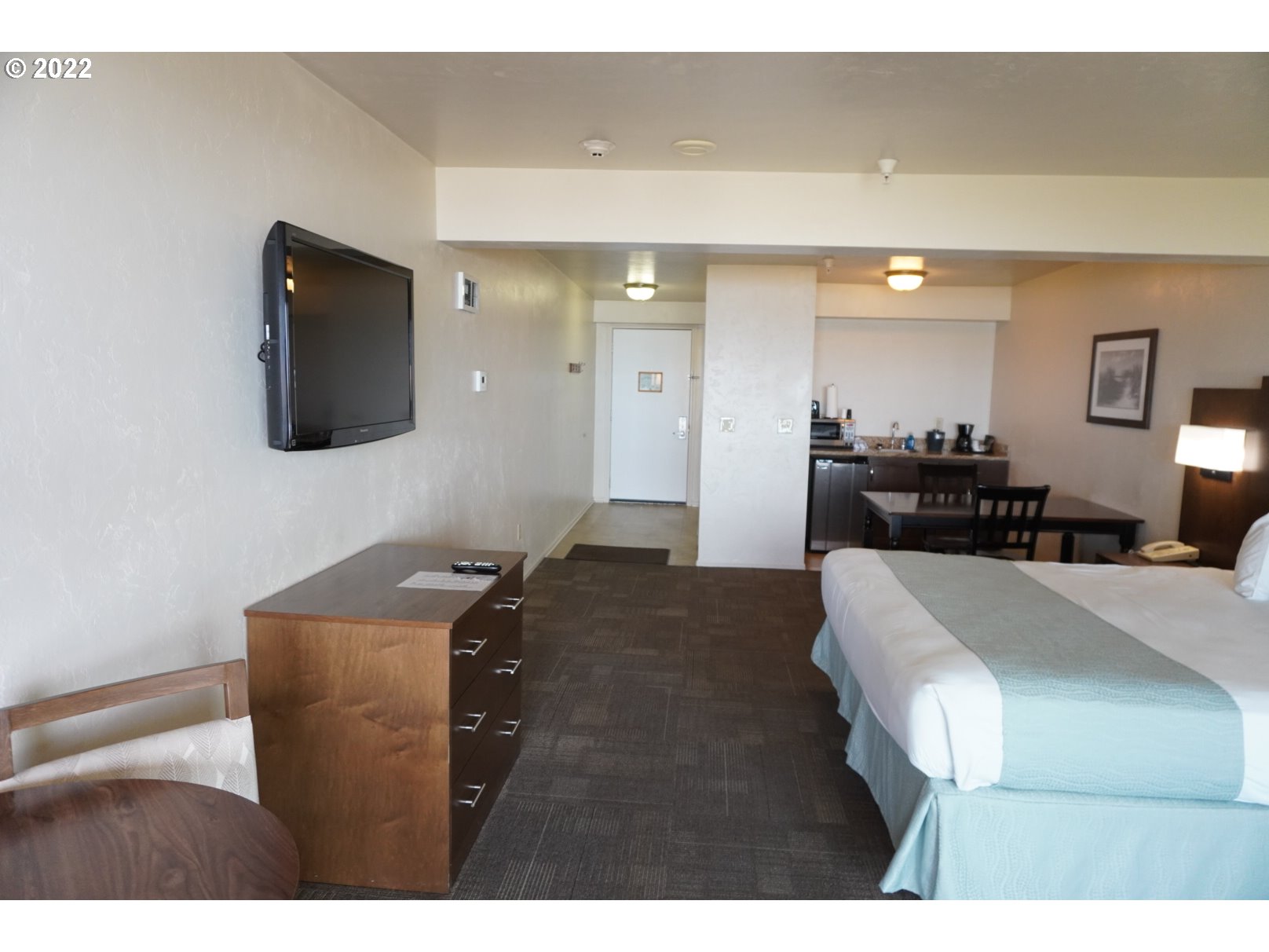 main property photo 12