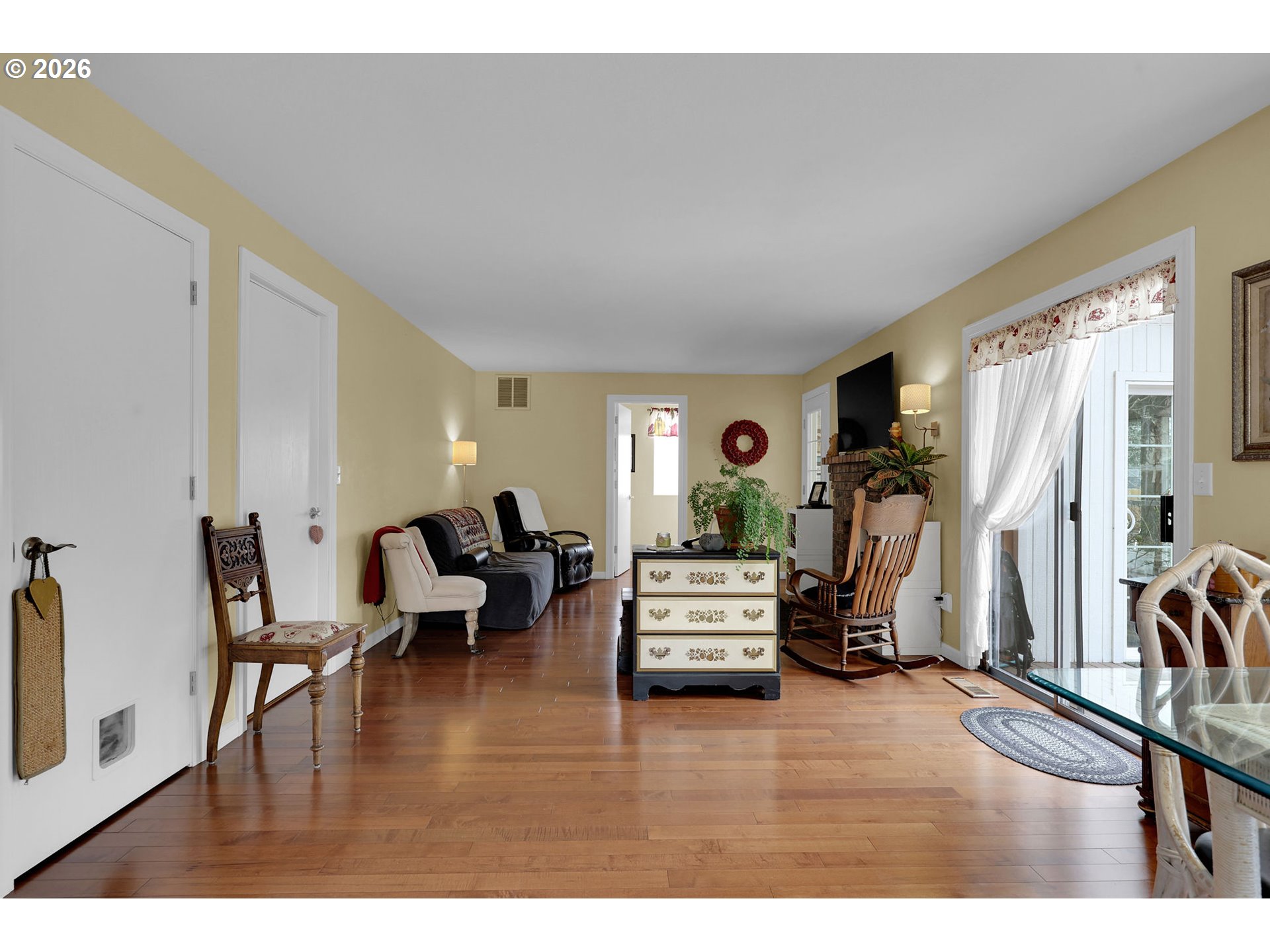 property viewer photo 16
