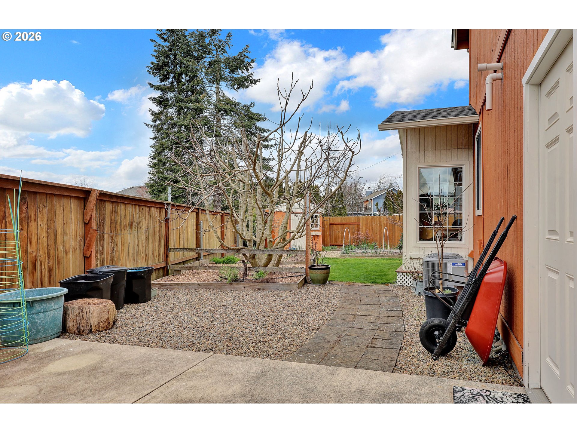 property viewer photo 40