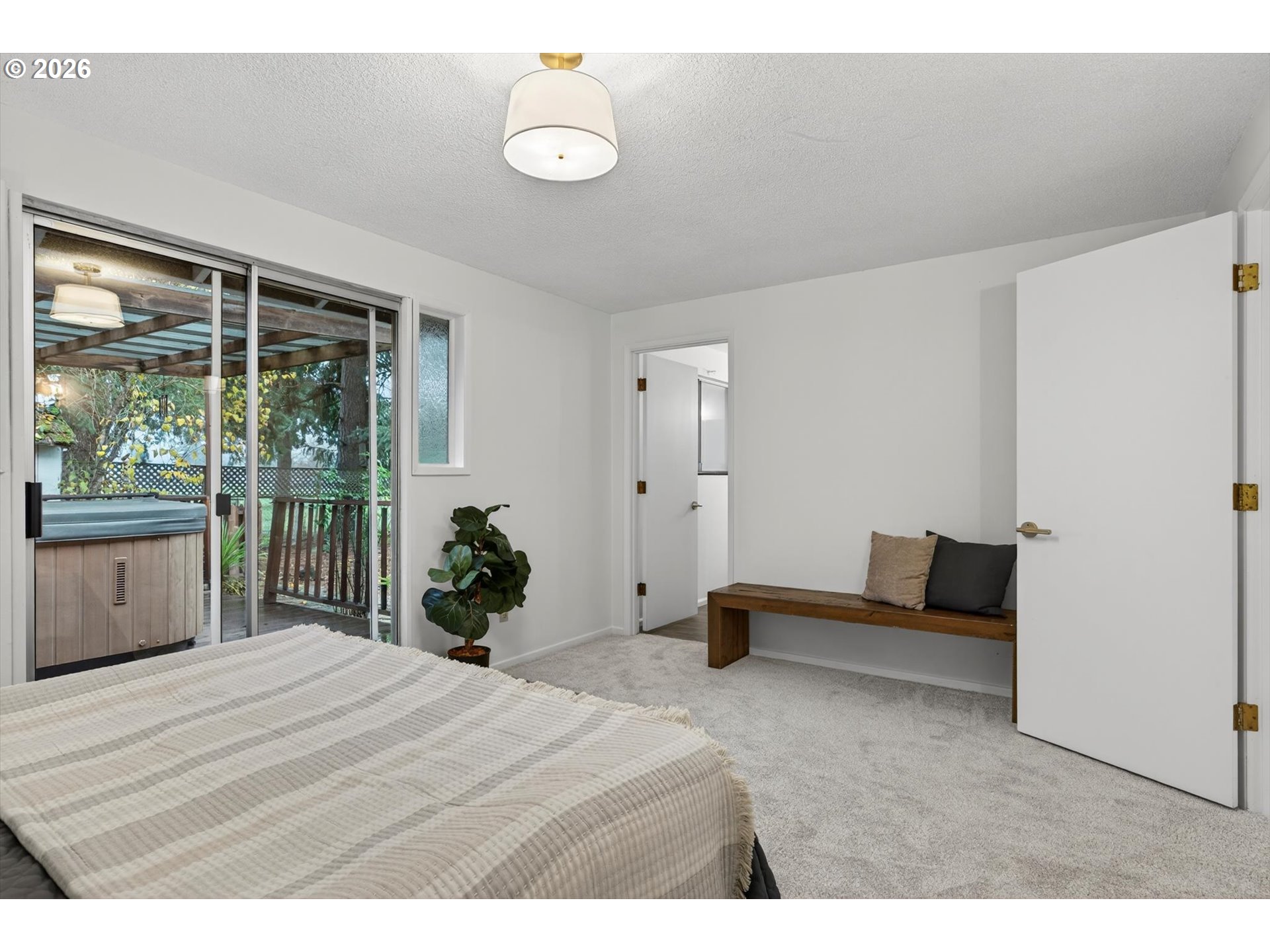property viewer photo 18