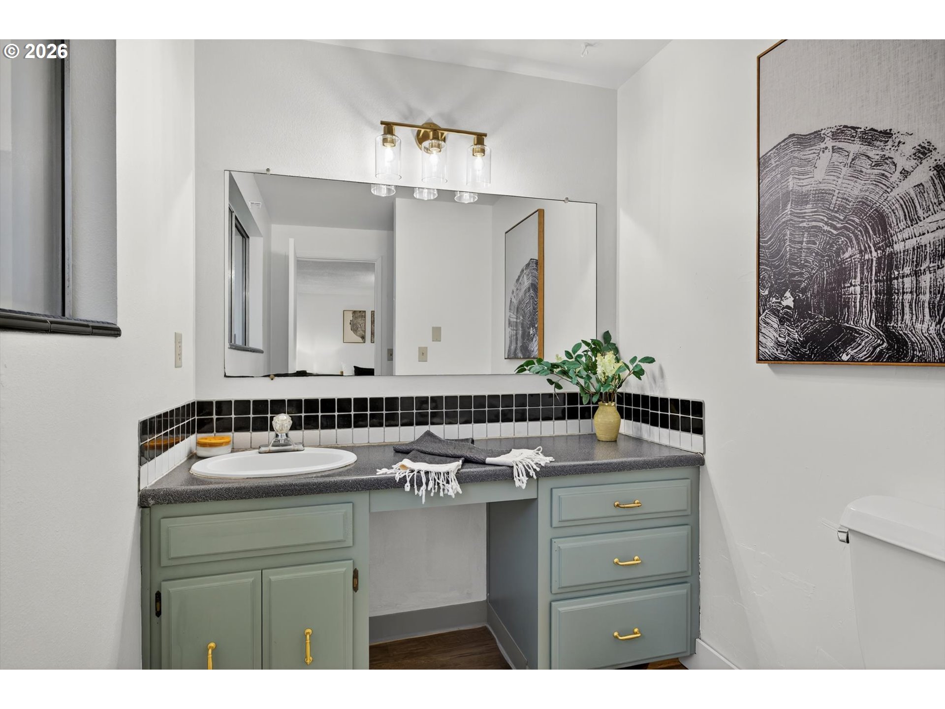 property viewer photo 20