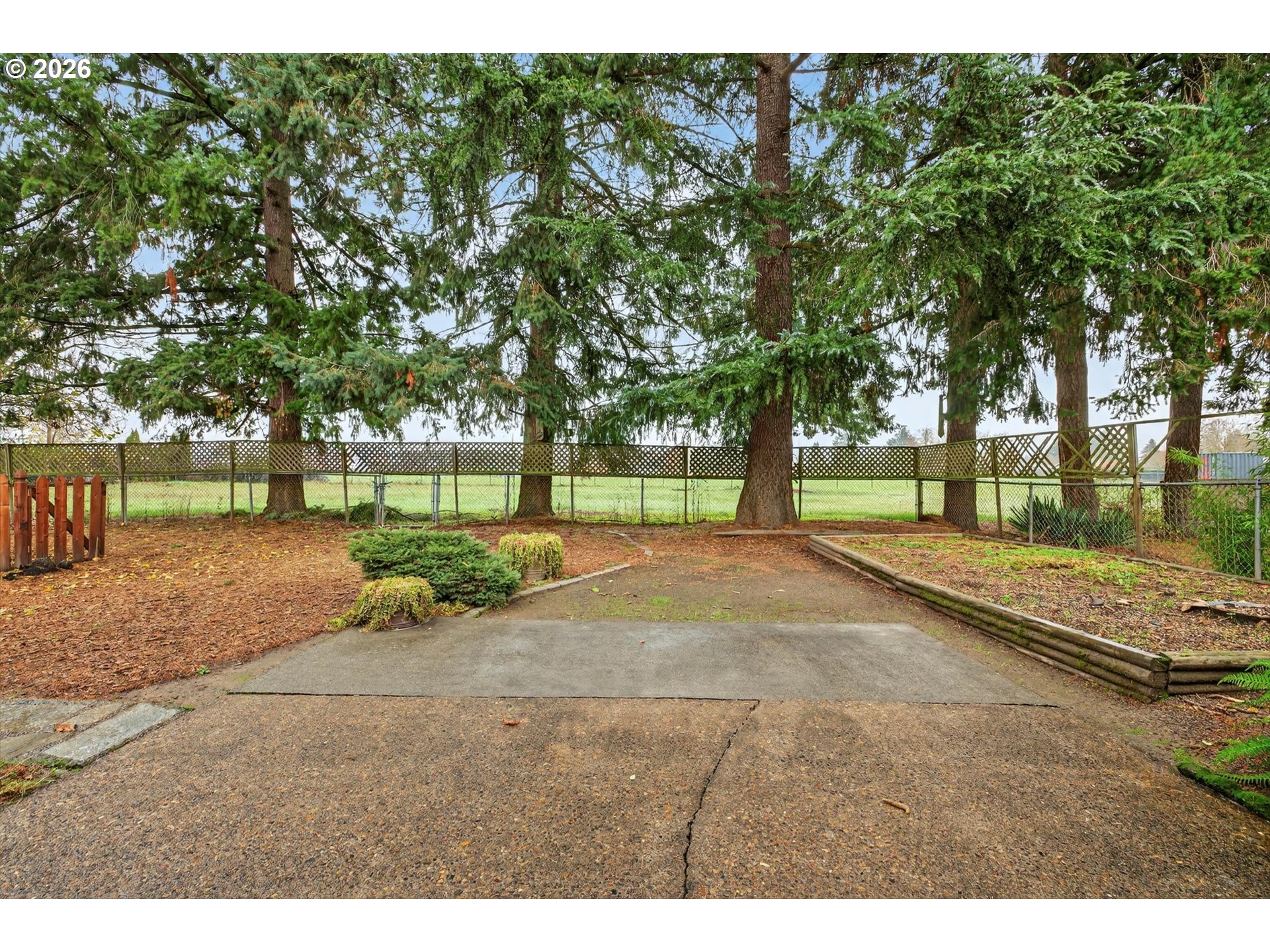 property viewer photo 24