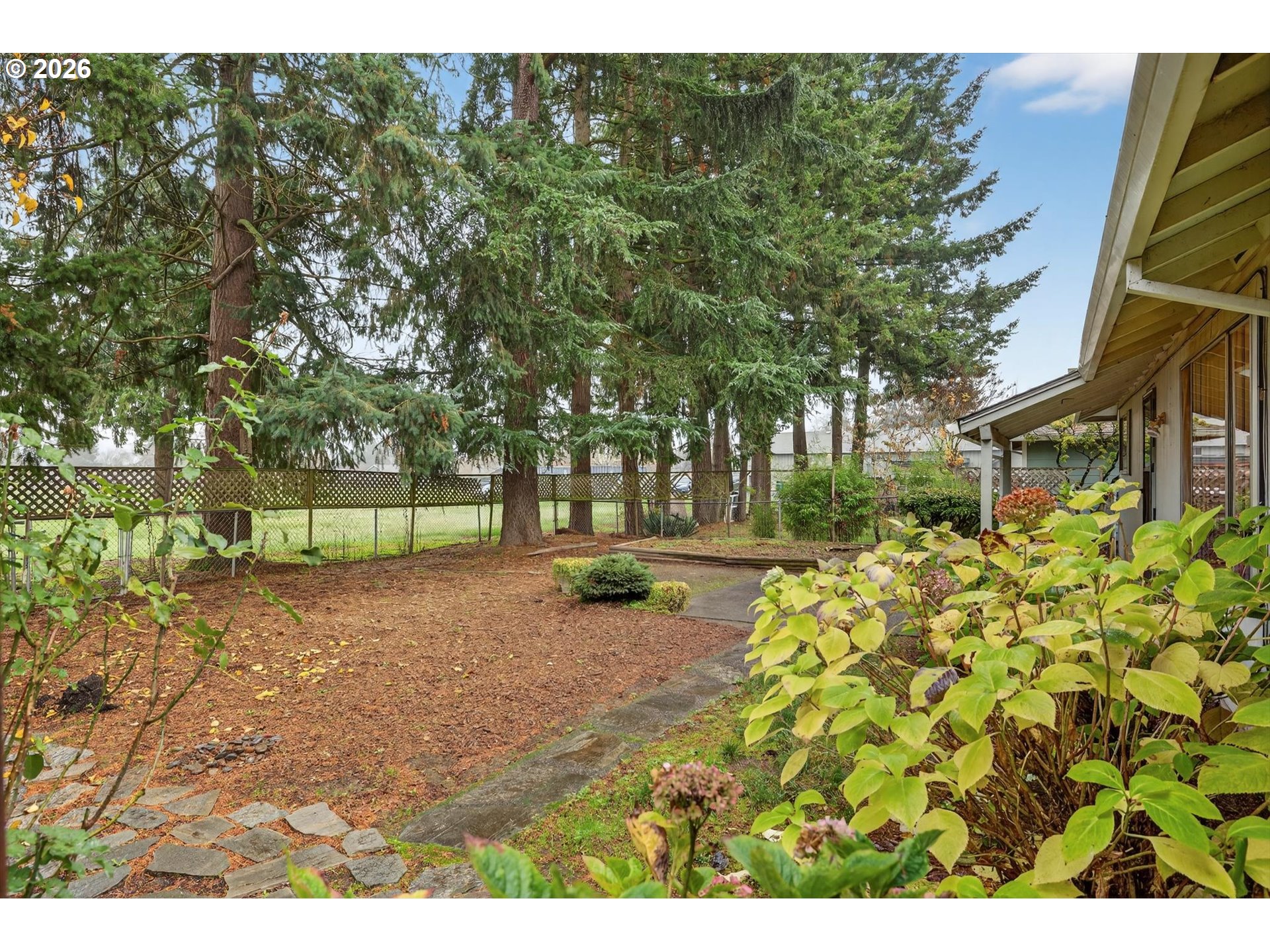 property viewer photo 32
