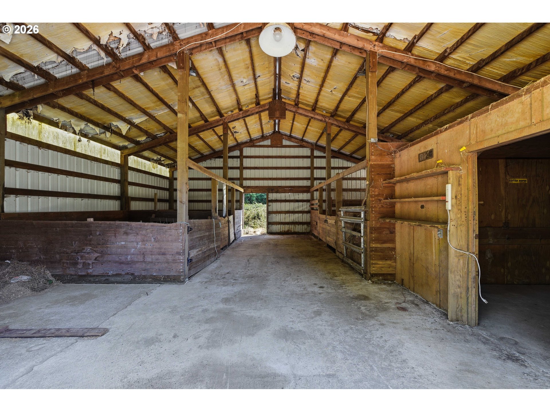 main property photo 45
