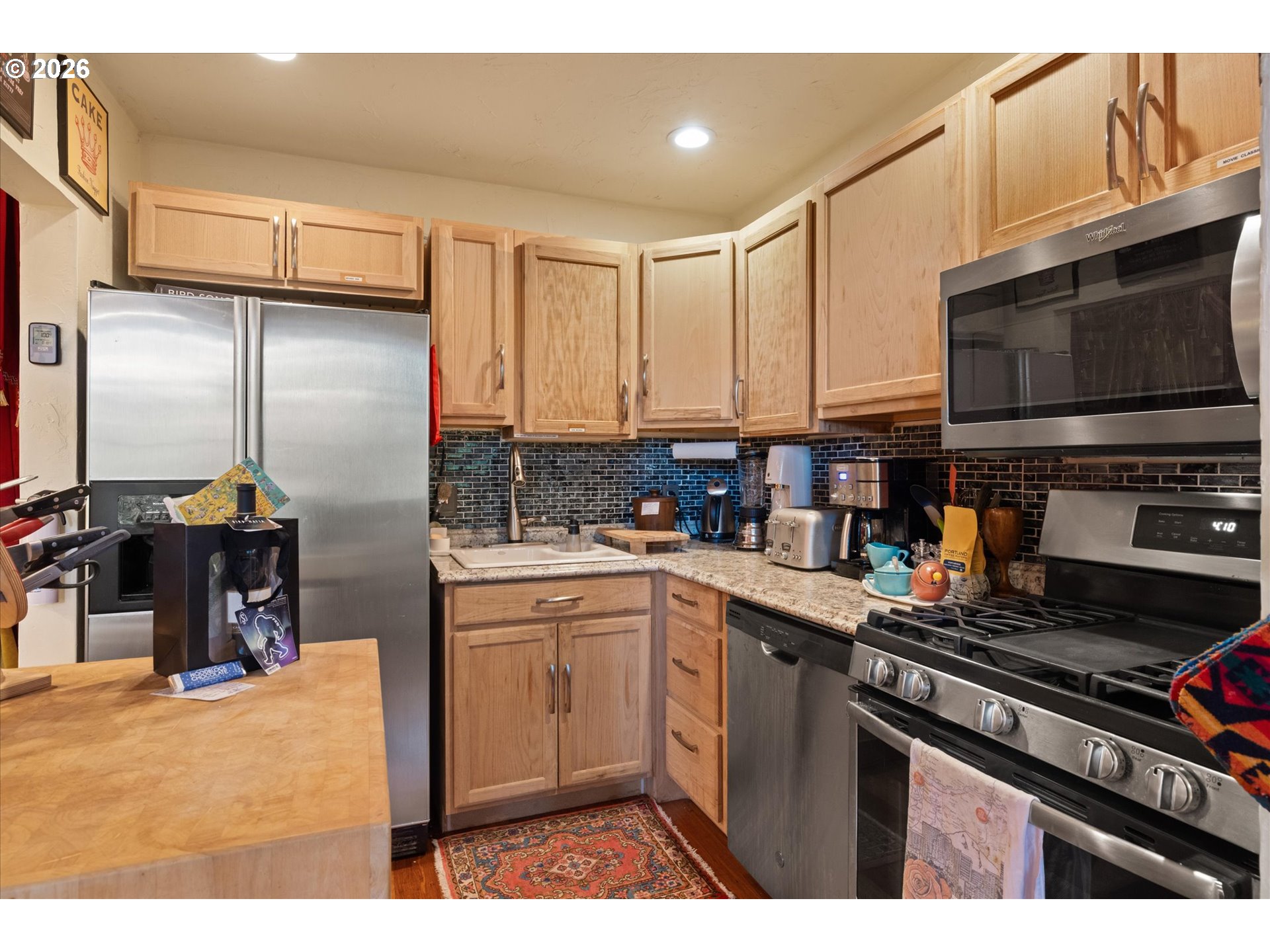 main property photo 40