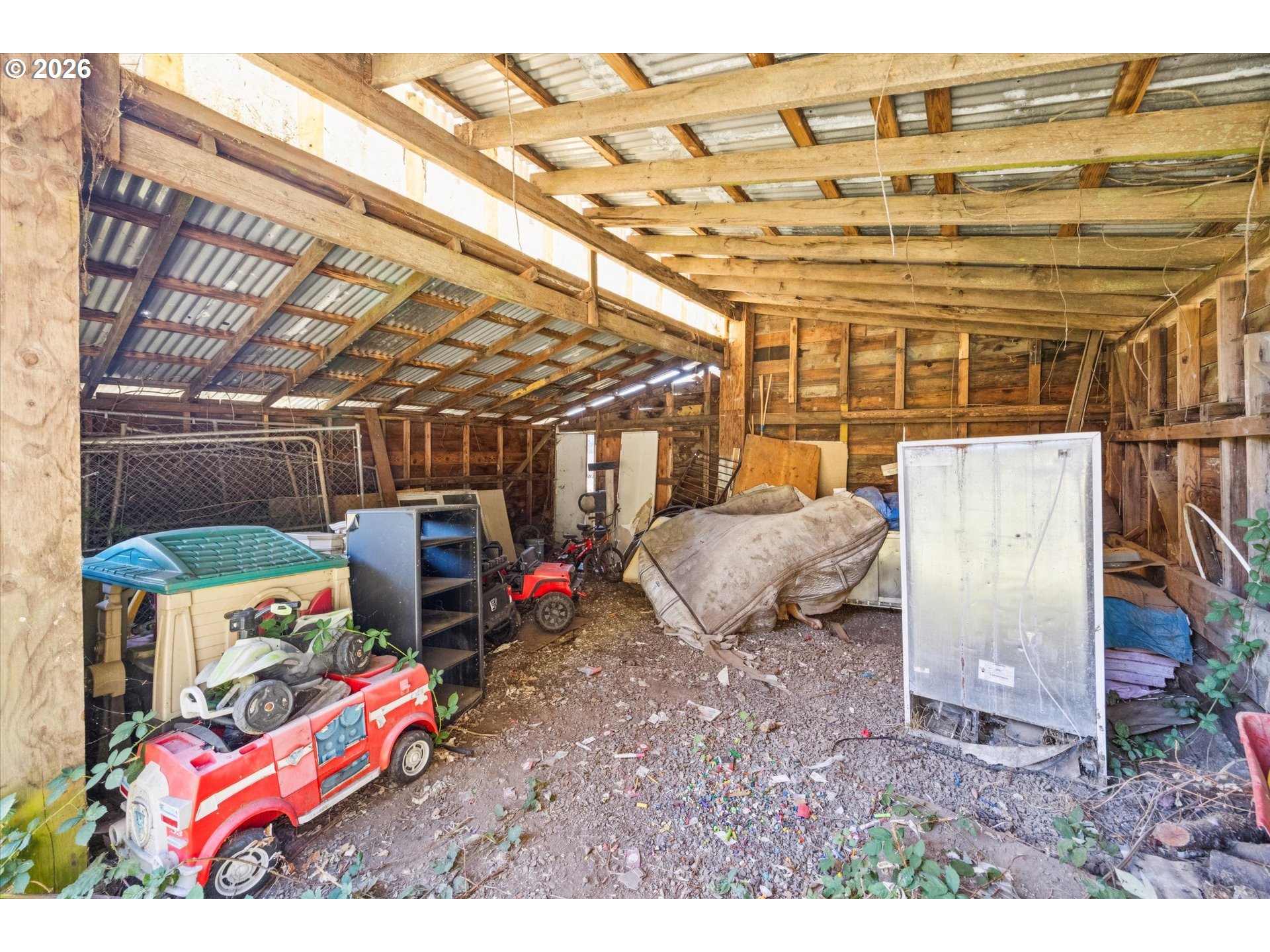 main property photo 20