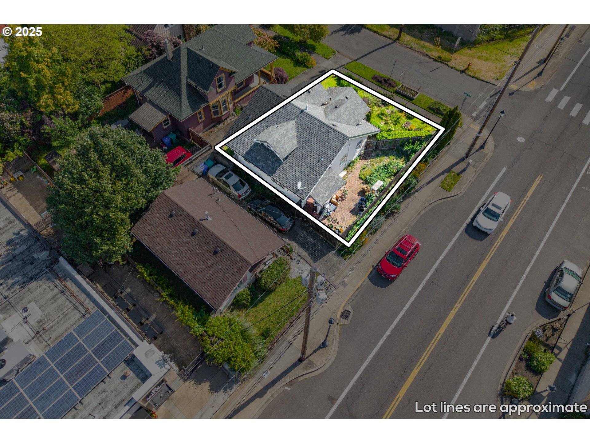main property photo 6