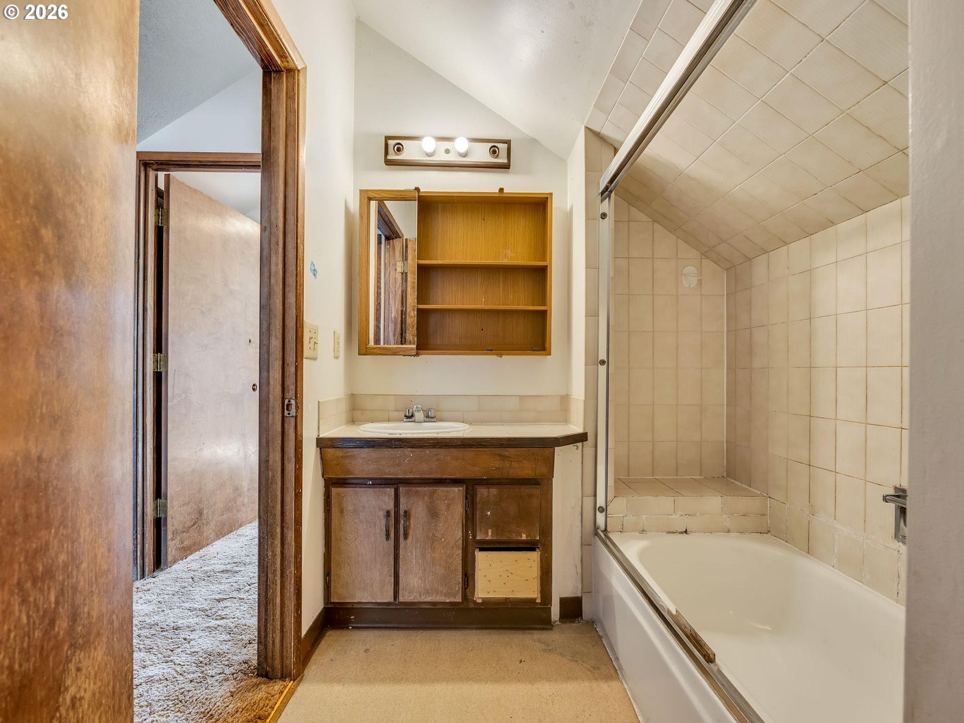 property viewer photo 27