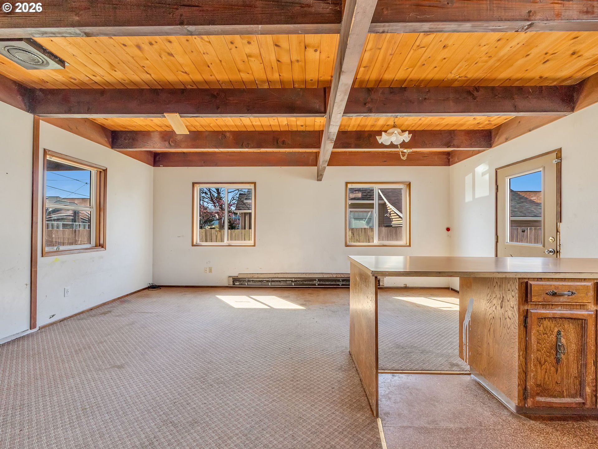 property viewer photo 6