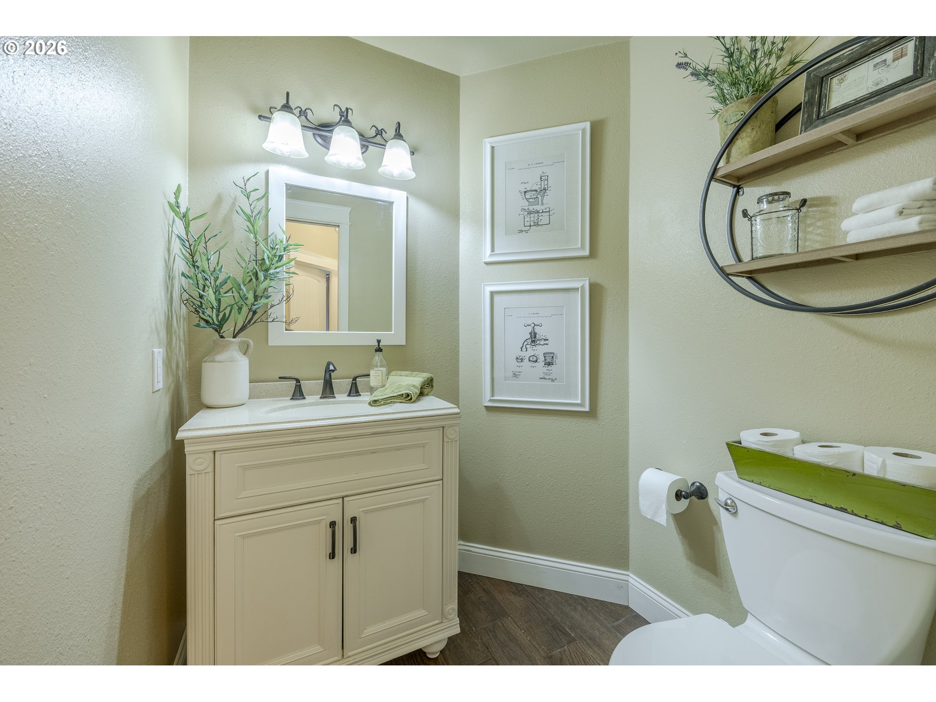 main property photo 19
