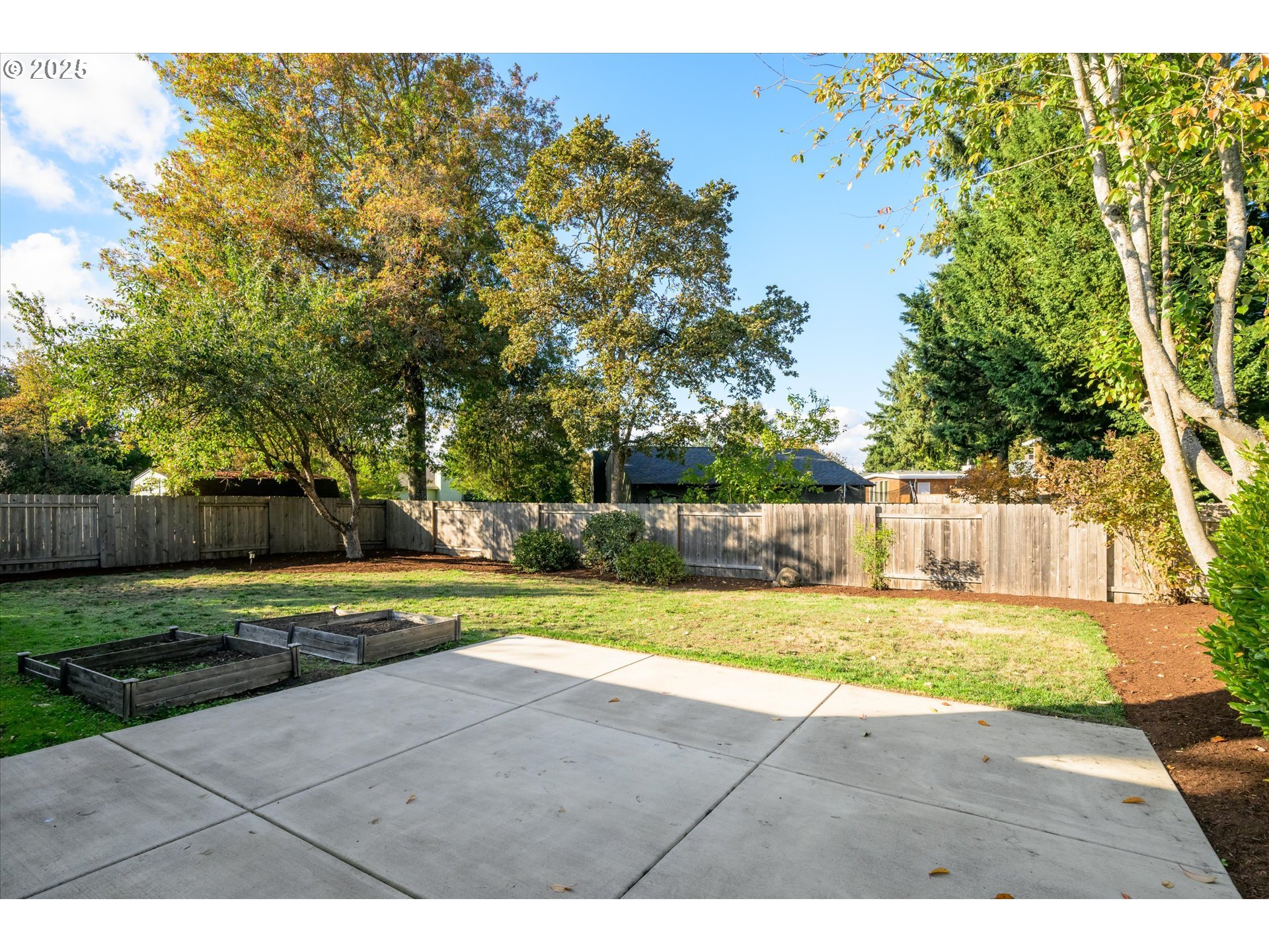 property viewer photo 33