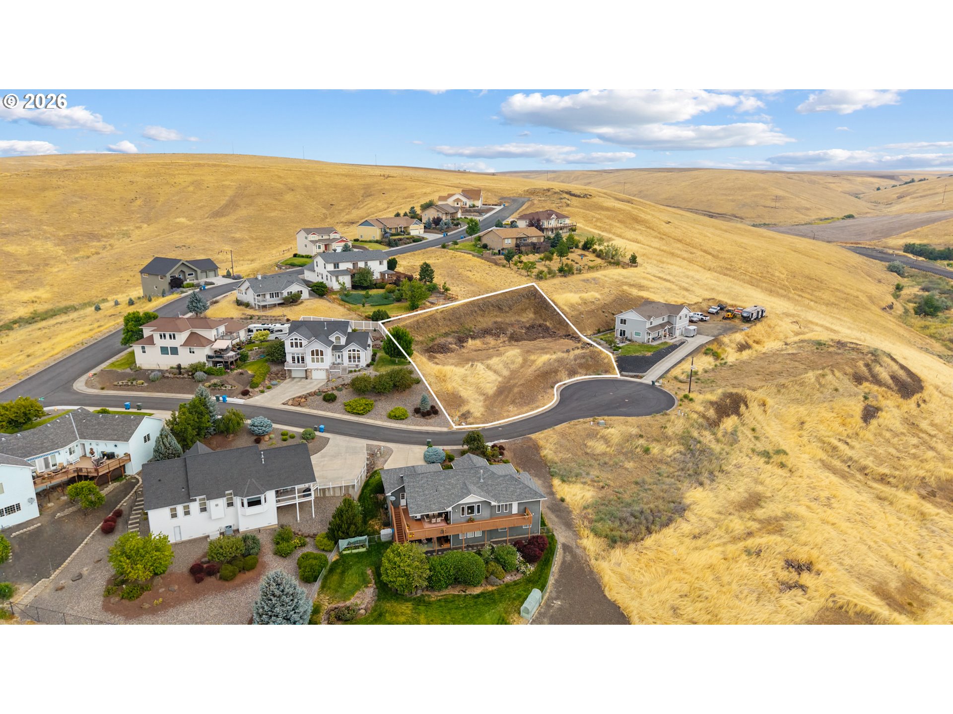 main property photo 7