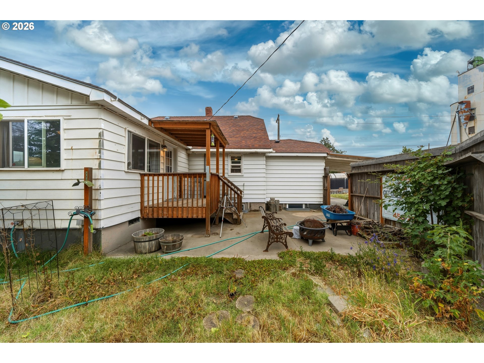 main property photo 7