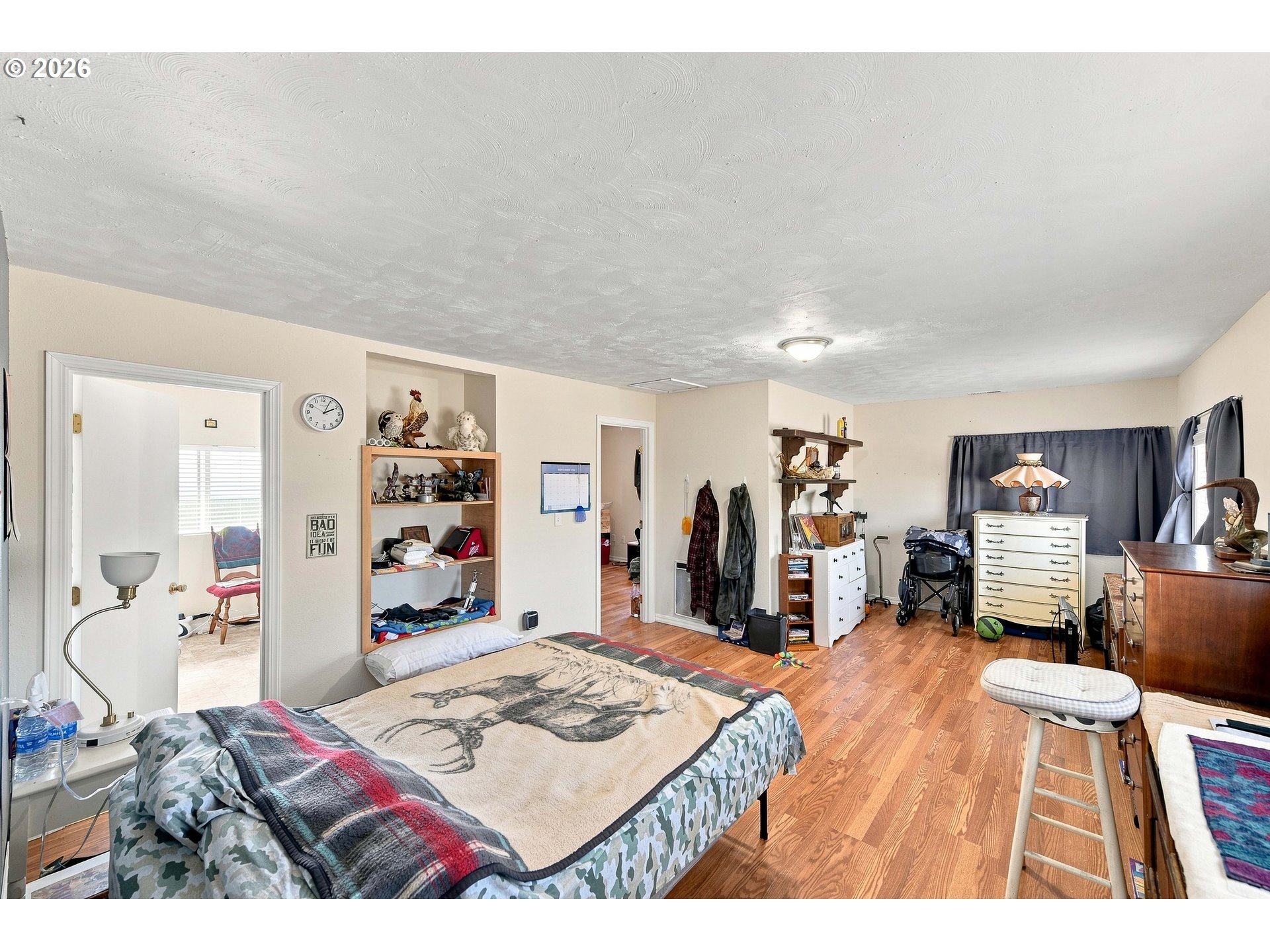 main property photo 22