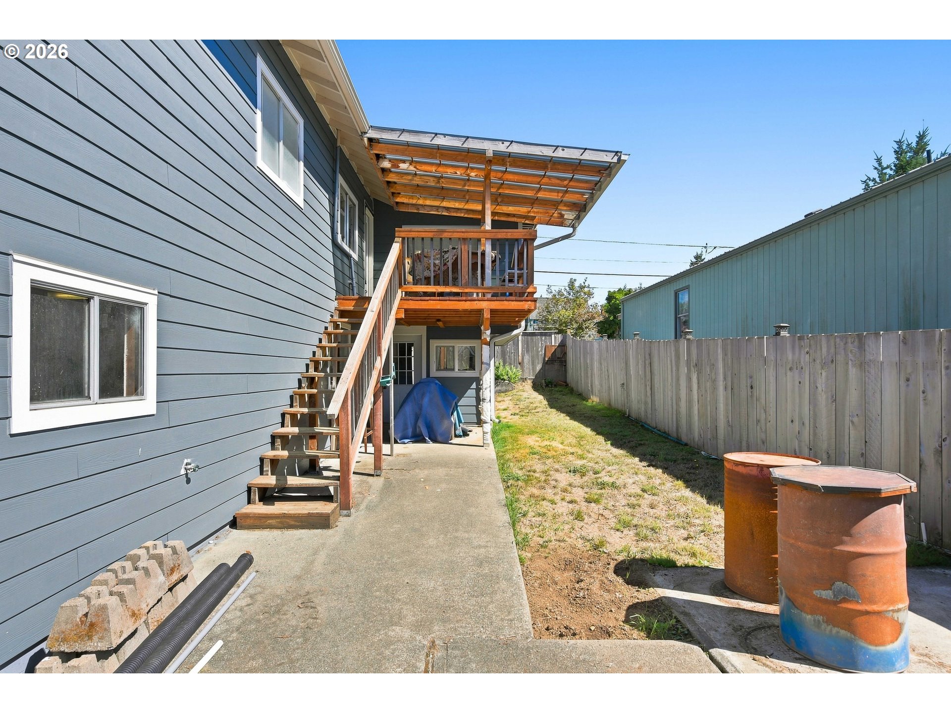 main property photo 43