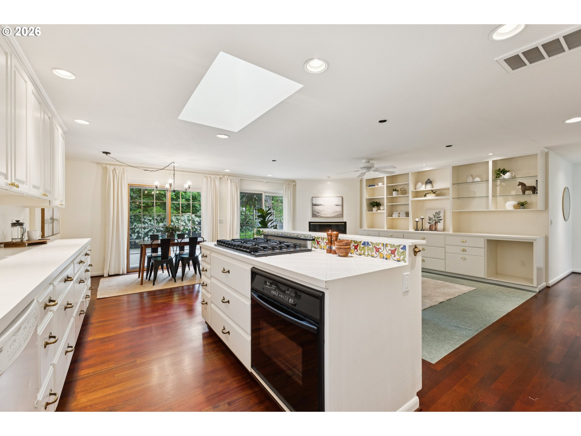 property viewer photo 12