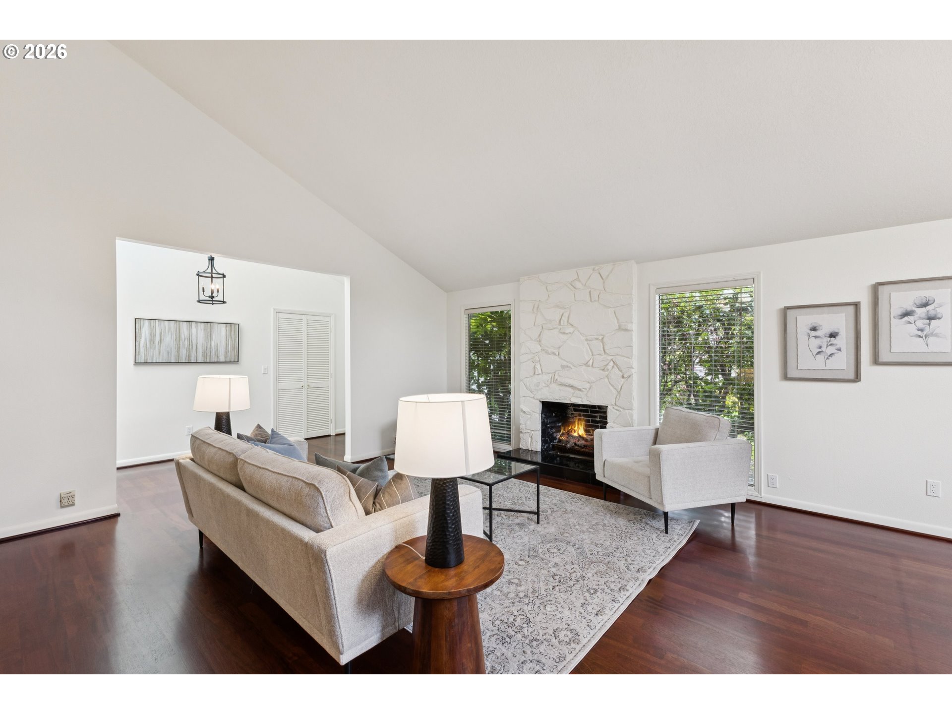 property viewer photo 6