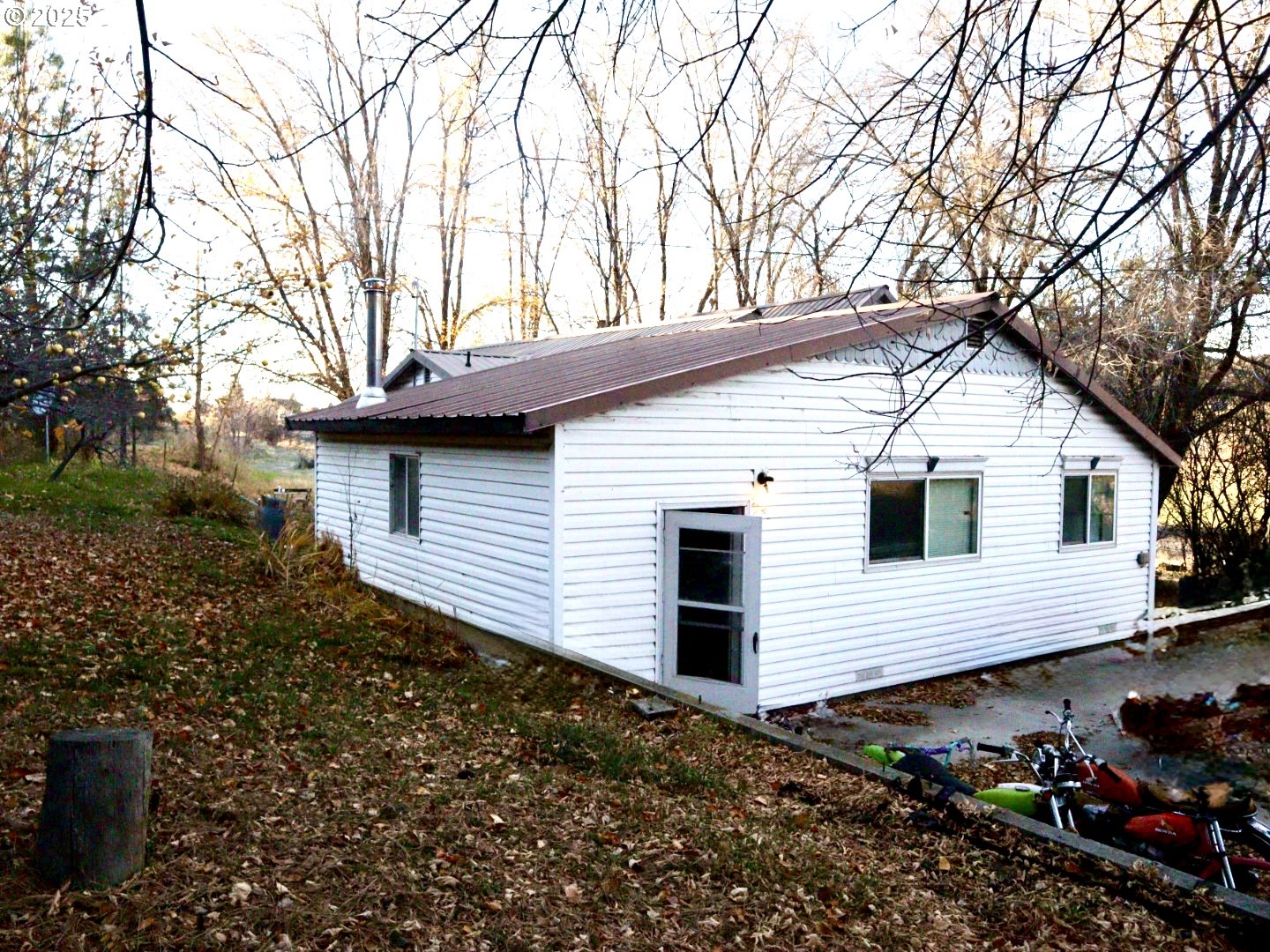 main property photo 6