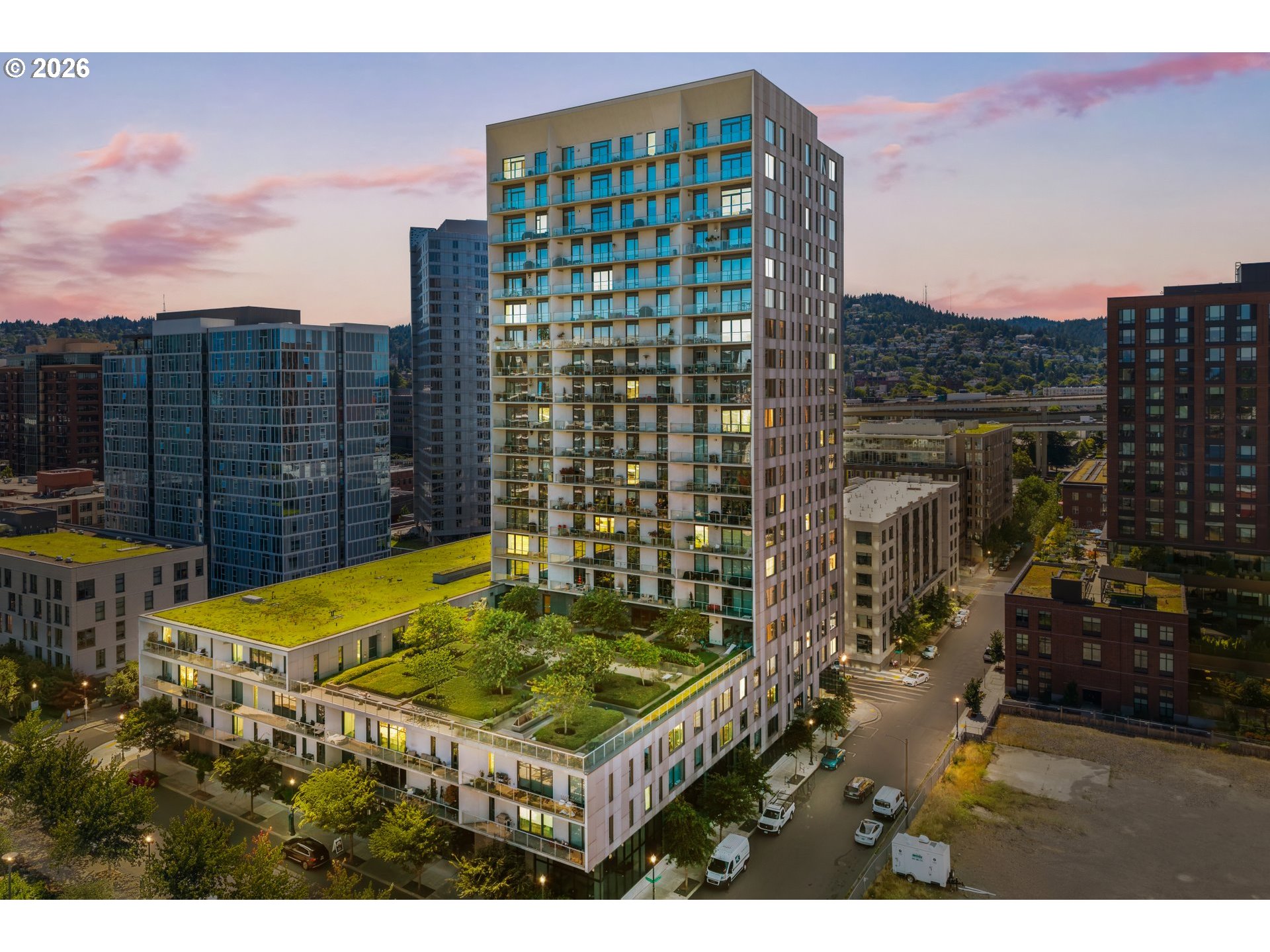 1150 NW Quimby St Unit 1206, Portland, OR 97209