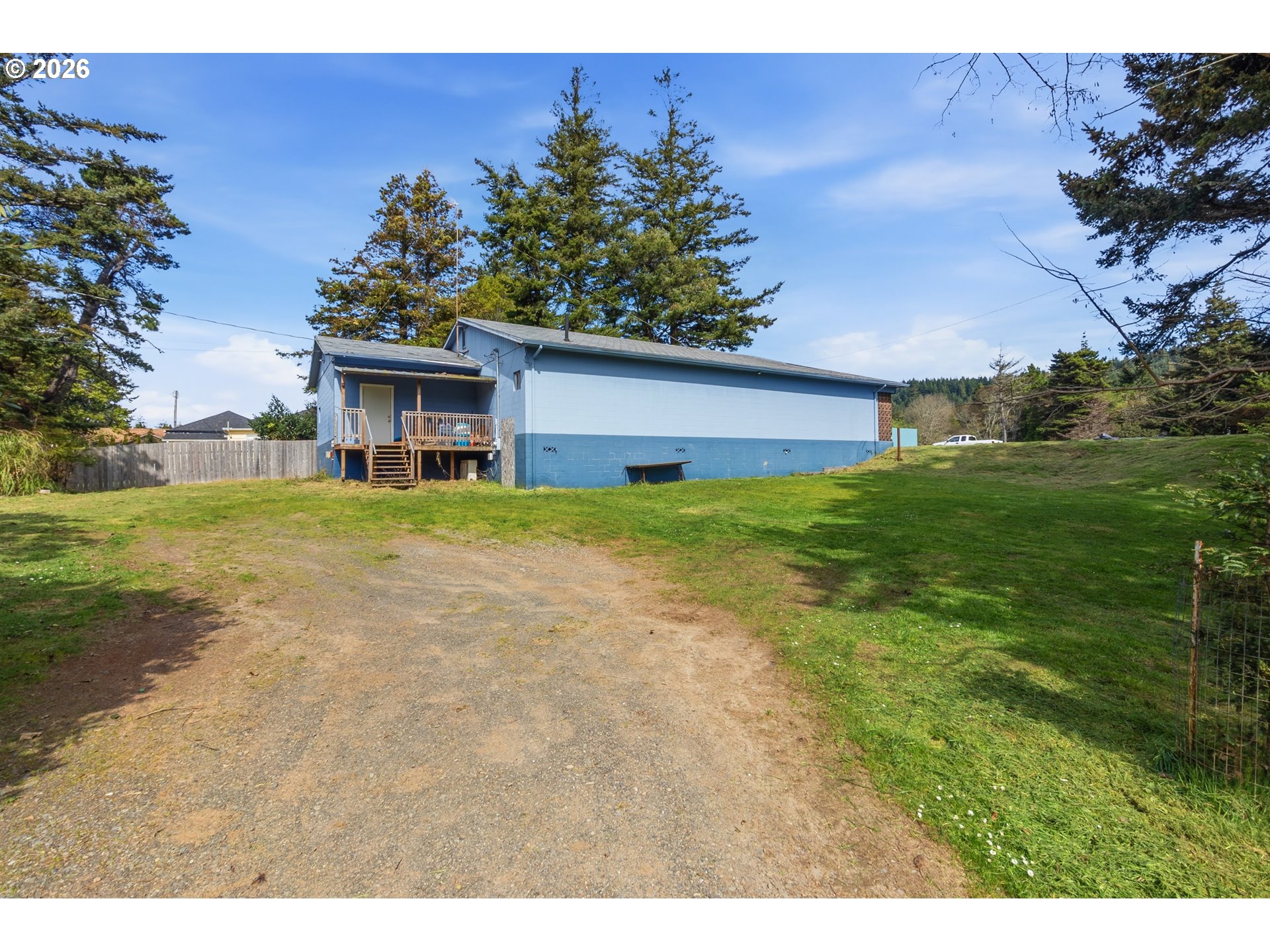 main property photo 4