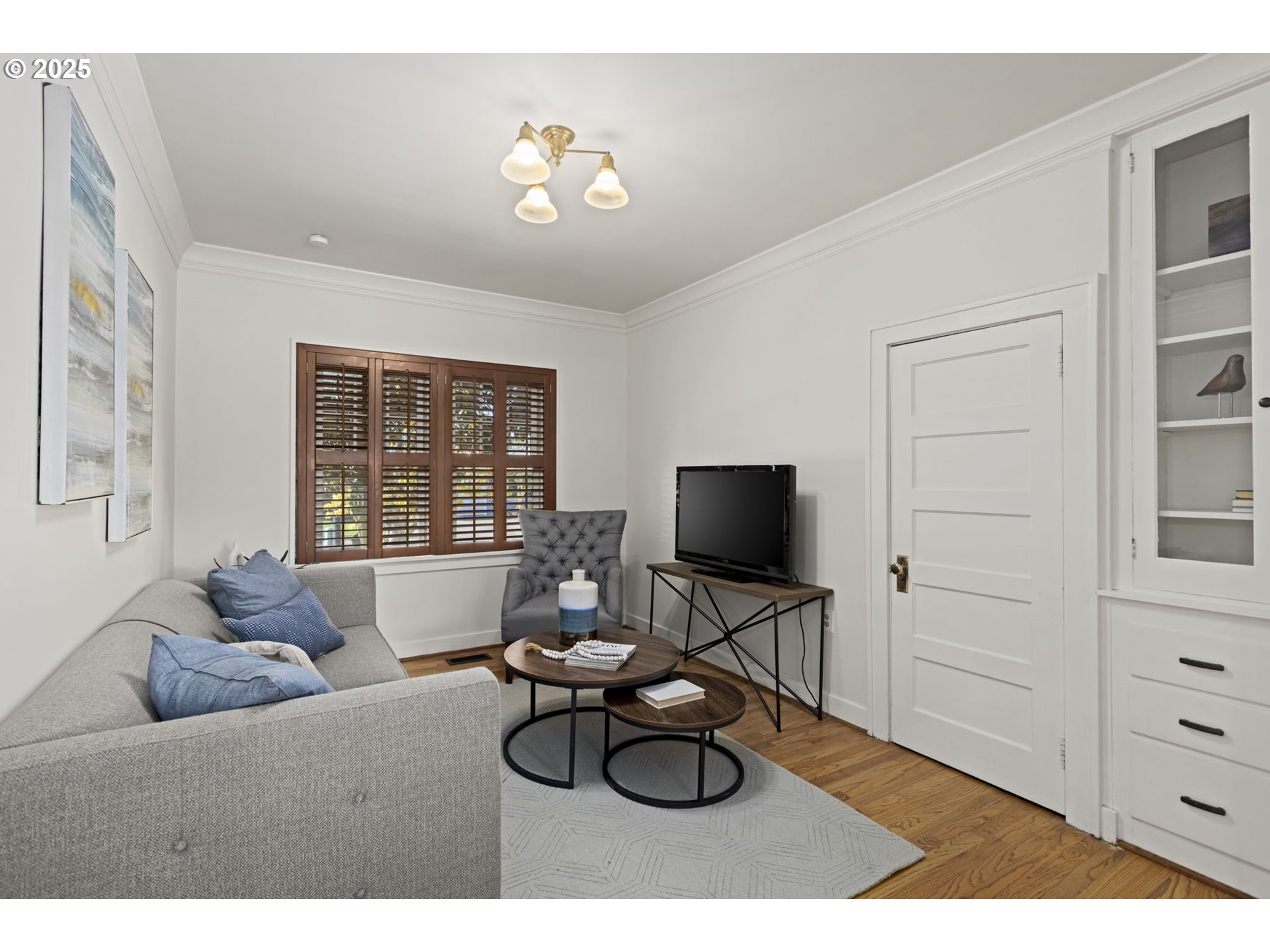 property viewer photo 11