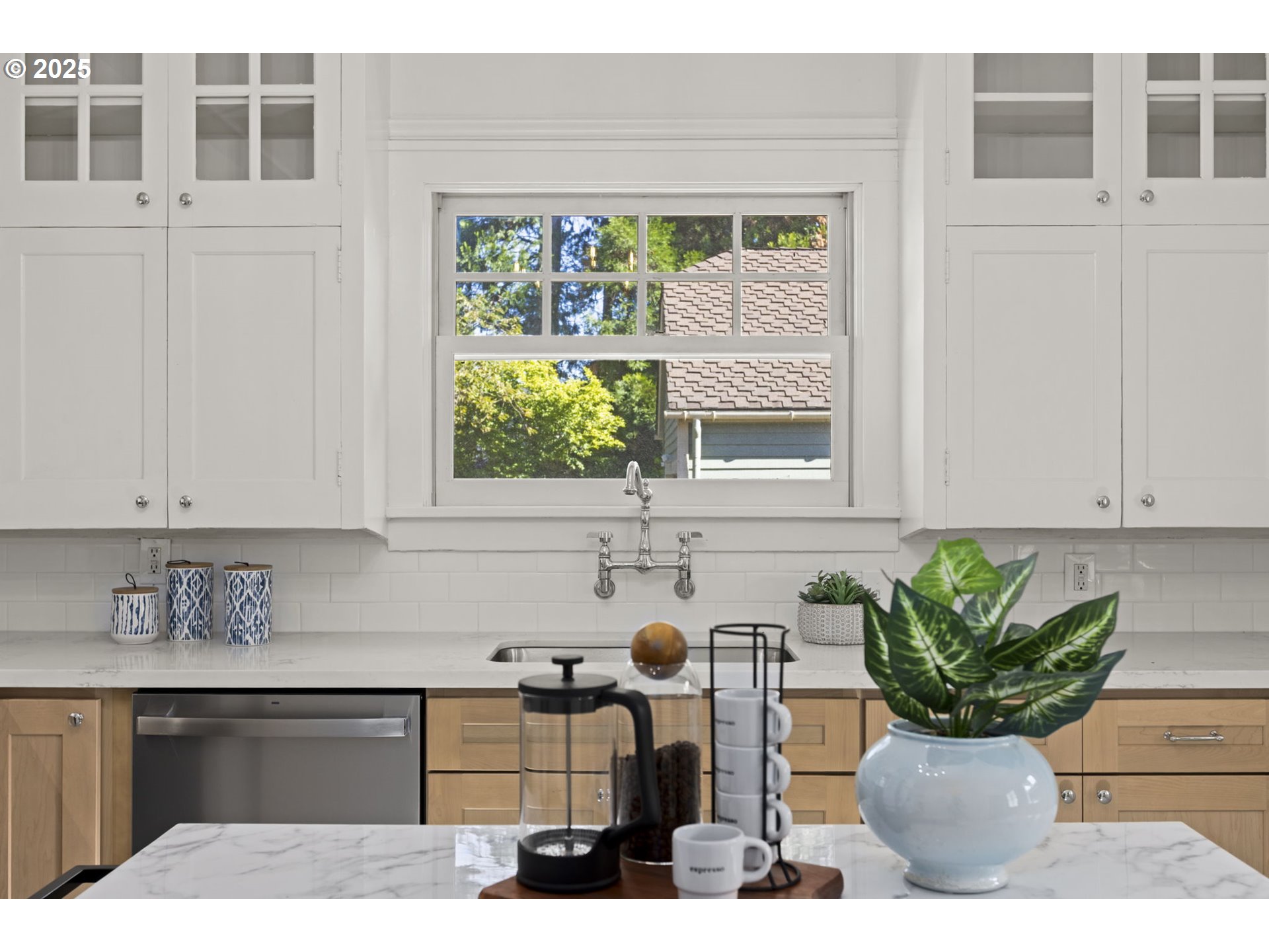 property viewer photo 14